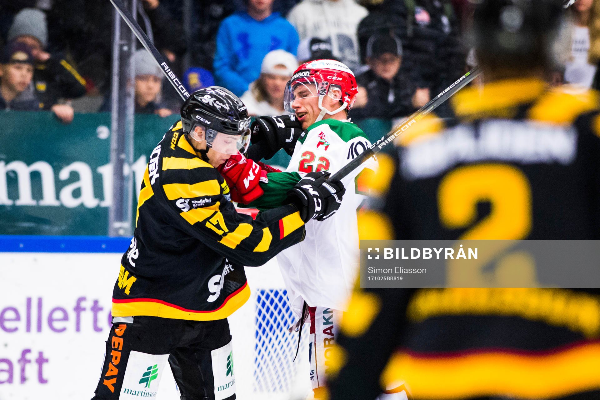 Skellefteås Pär Lindholm och Moras Matias Lassen gruffar