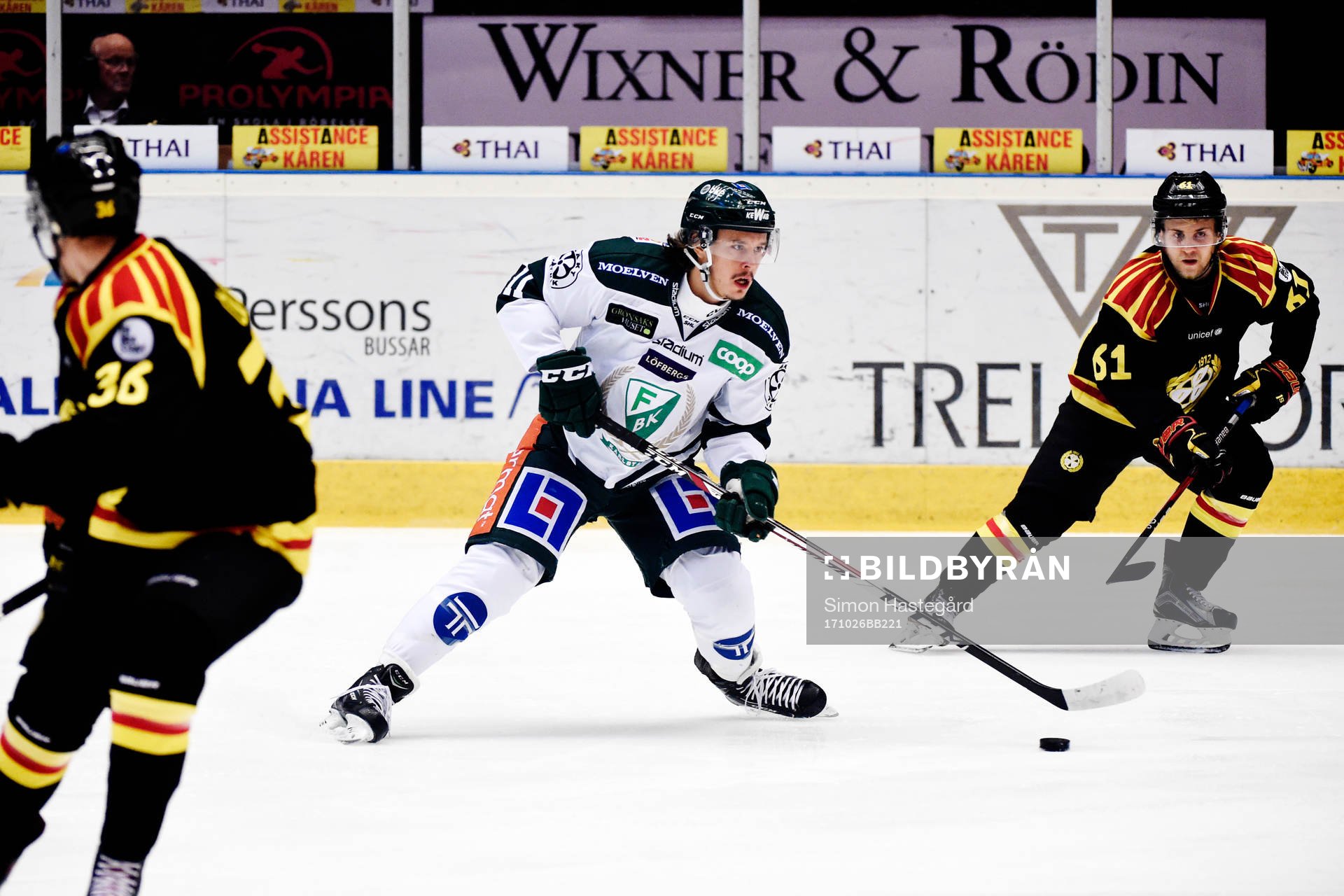 Färjestads Joakim Nygård driver pucken