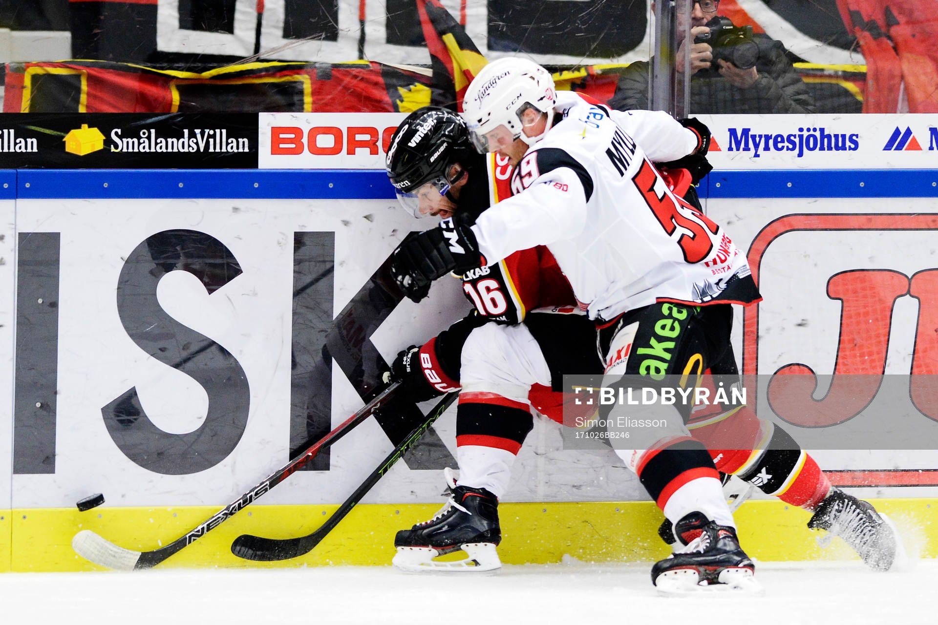 Luleås Niklas Olausson och Malmö Redhawks Anton Mylläri