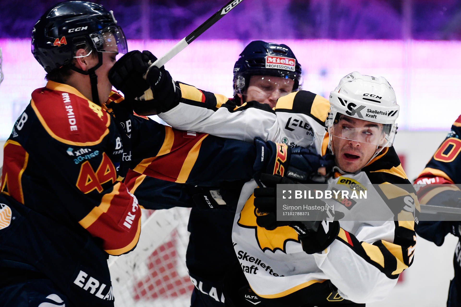 Djurgårdens Lukas Vejdemo och Skellefteås Henrik Hetta