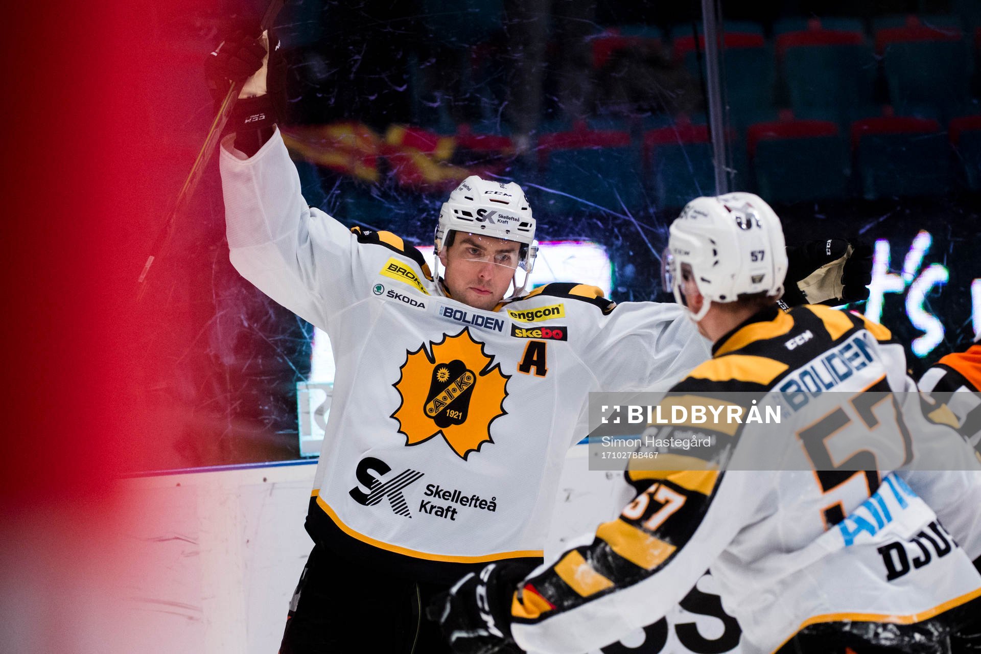 Skellefteås Joakim Lindström jublar