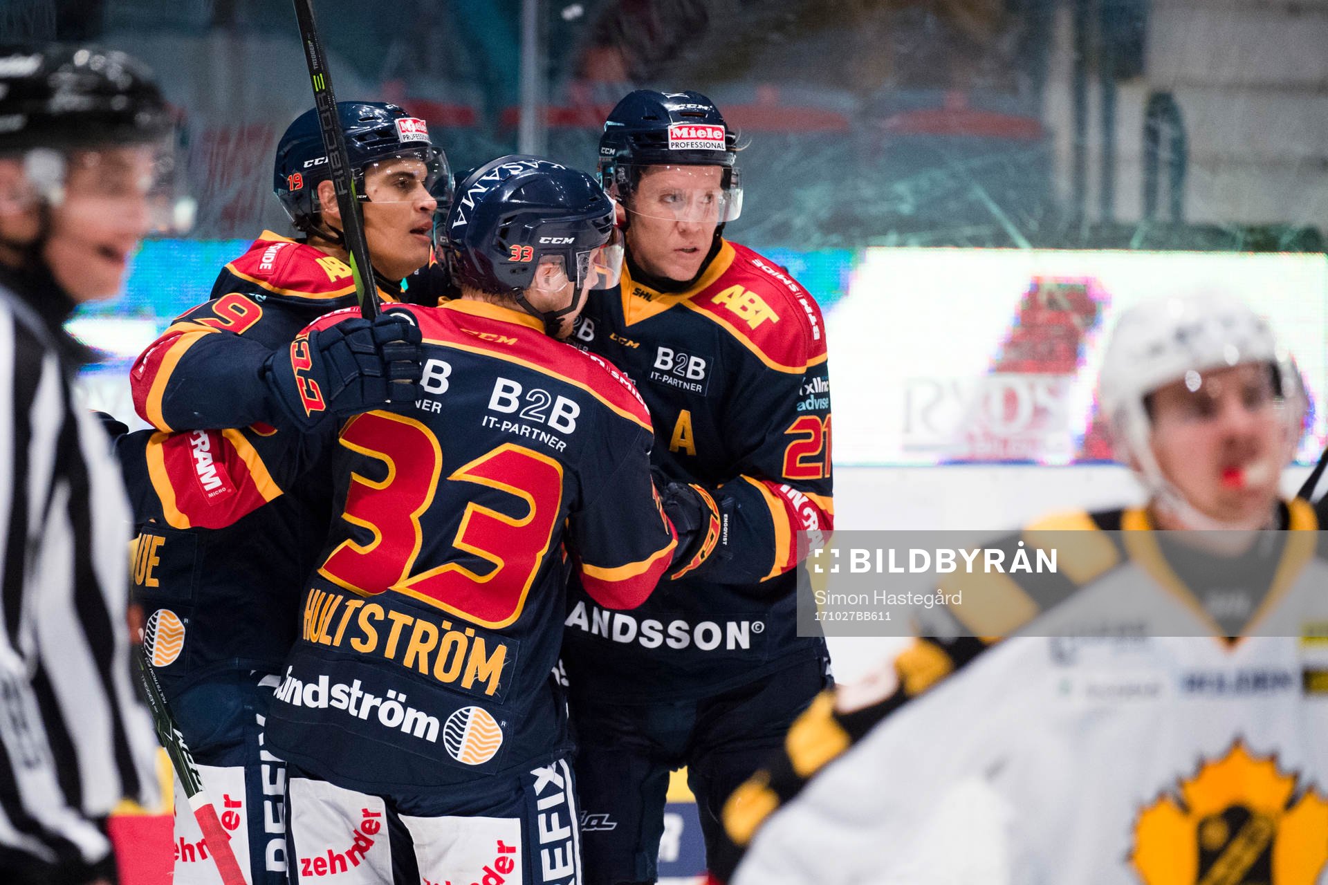 Djurgårdens Rene Bourque och Andreas Engqvist jublar