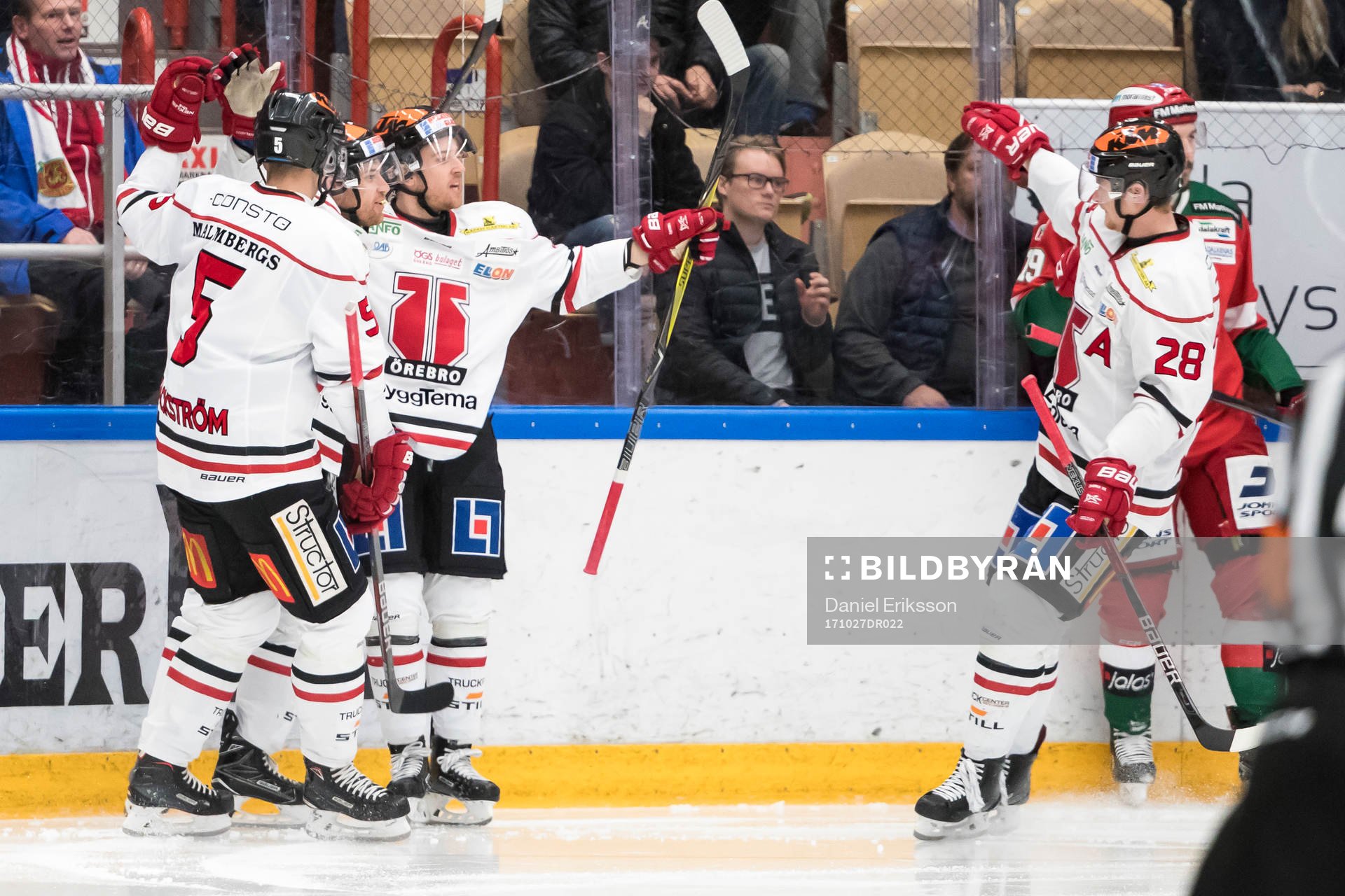 Örebros Tyson Spink jublar