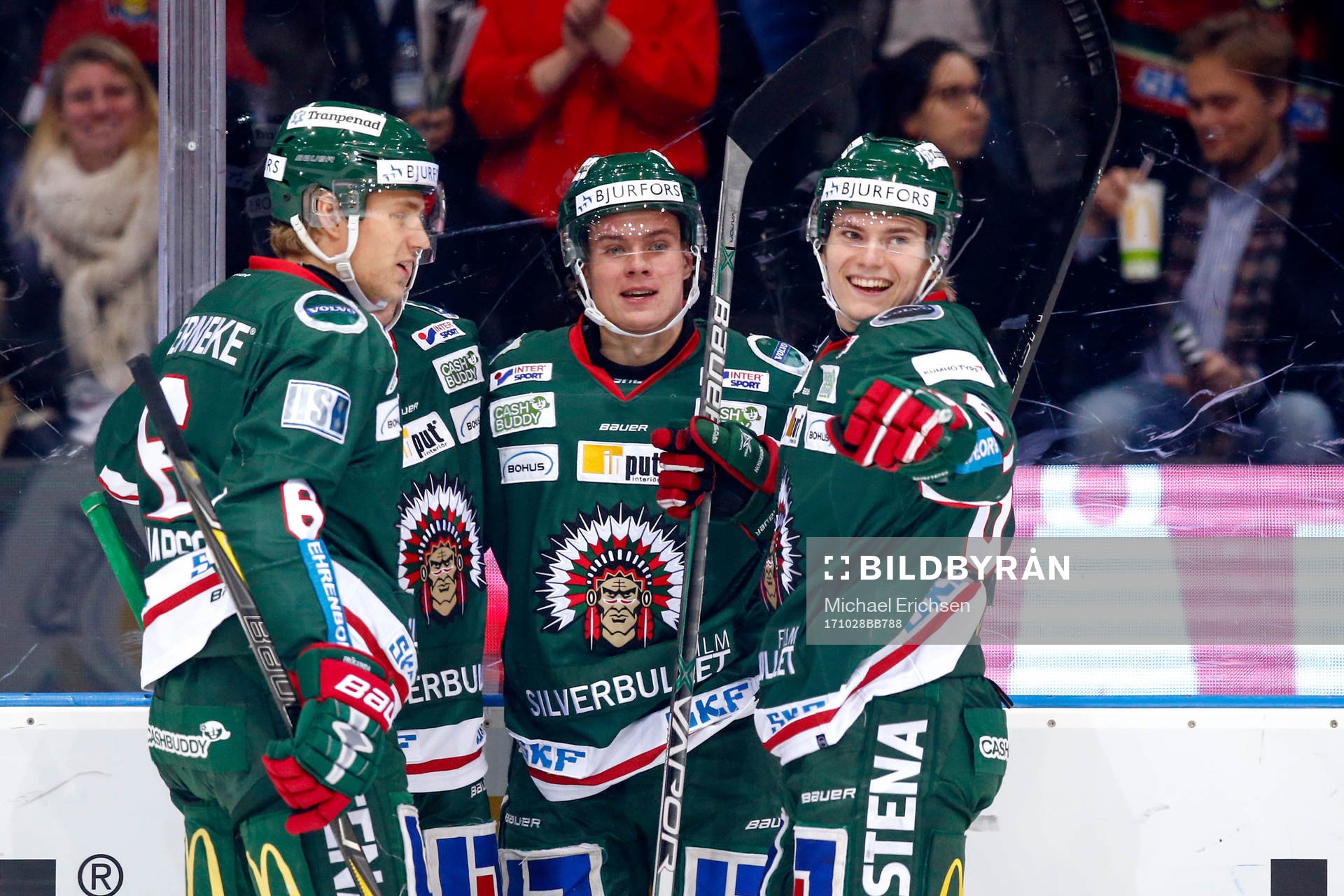 Frölundas Victor Olofsson jublar med lagkamrater