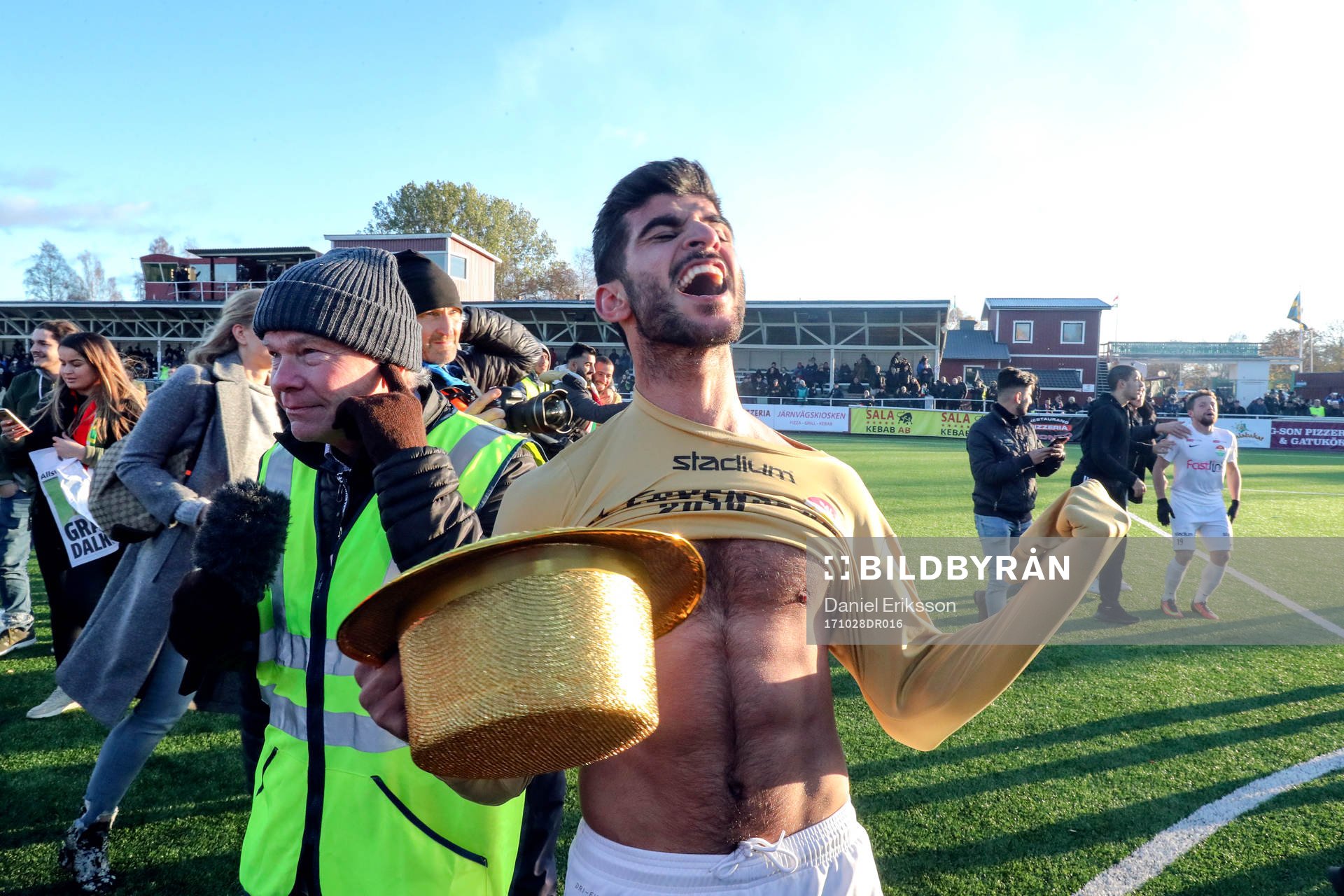 Dalkurds spelare och fans jublar