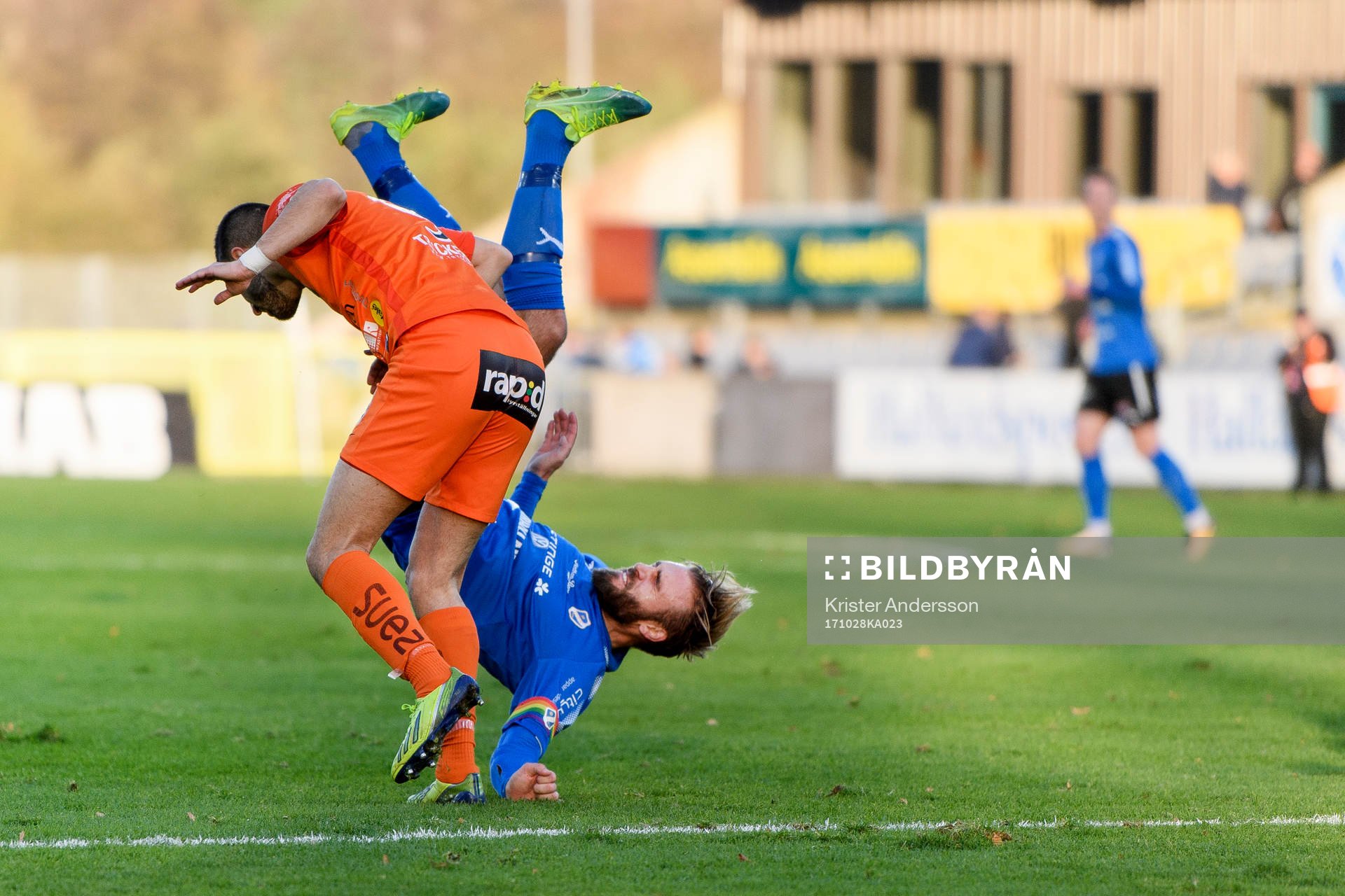 AFC Eskilstunas Sasa Matic och Halmstads Jesper Westerberg