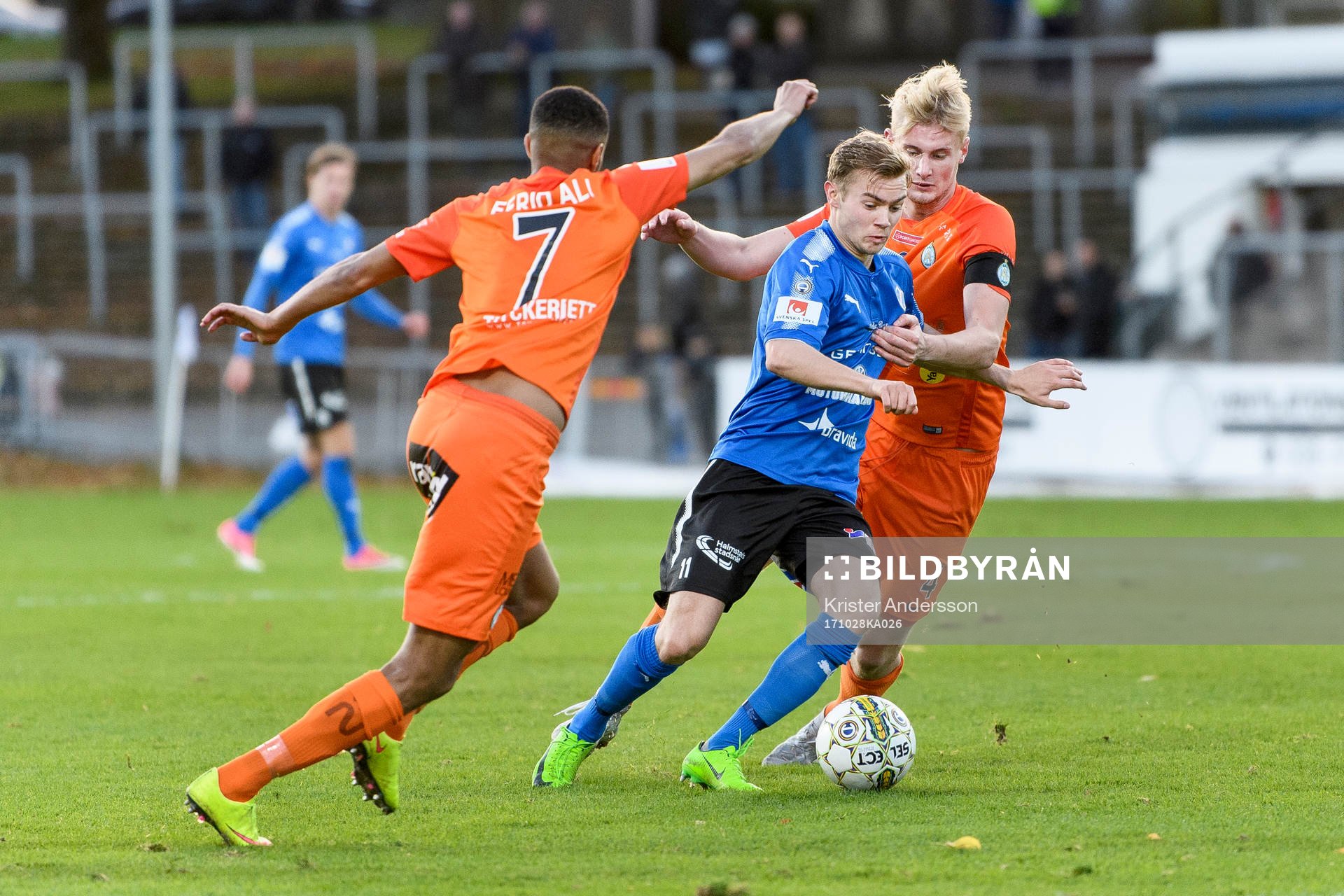 Halmstads Tryggvi Hrafn Haraldsson och AFC Eskilstunas