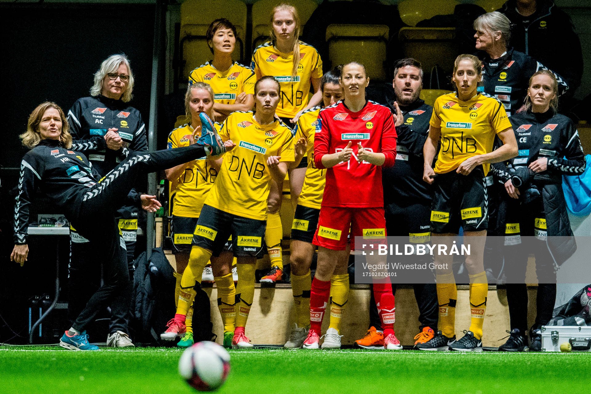 Hege Riise, head coach of LSK Kvinner, Guro Reiten and