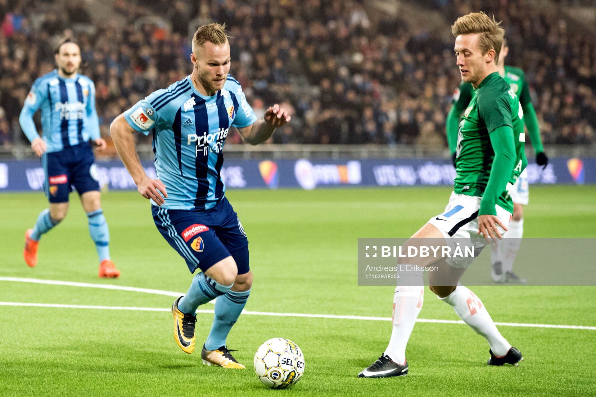Djurgårdens Gustav Engvall och Jönköpings Jesper Svensson