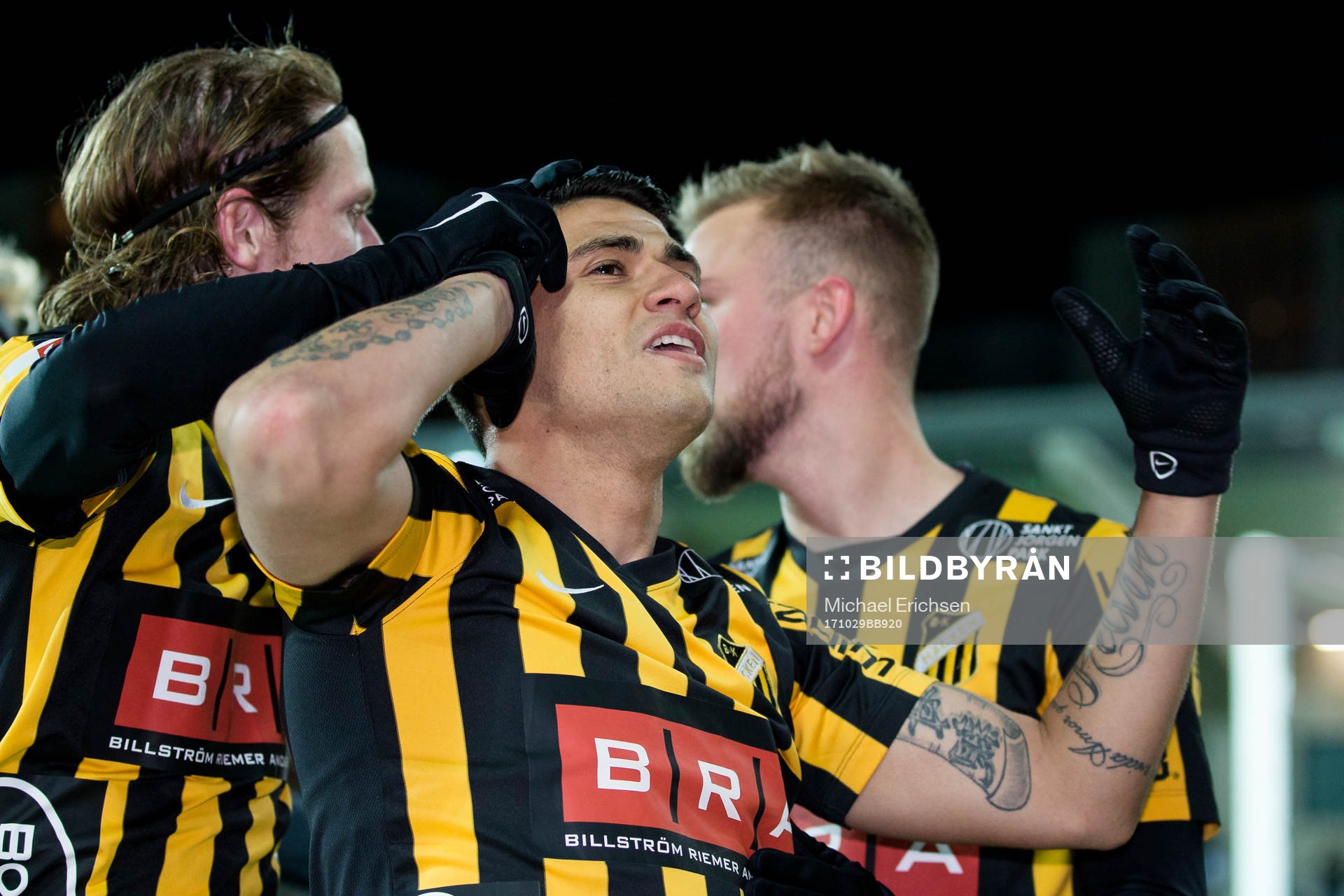 Häckens Paulinho jublar