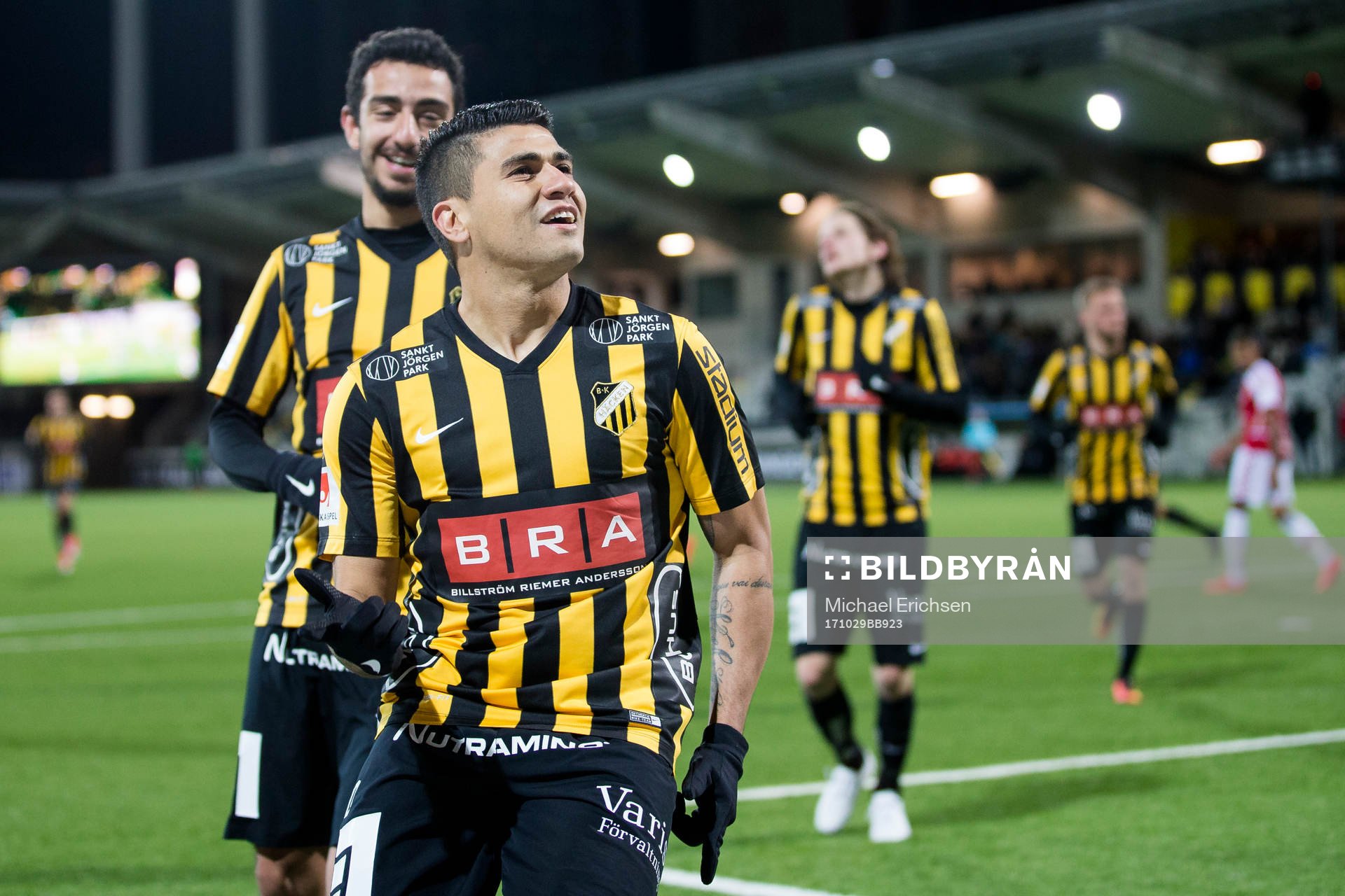 Häckens Paulinho jublar