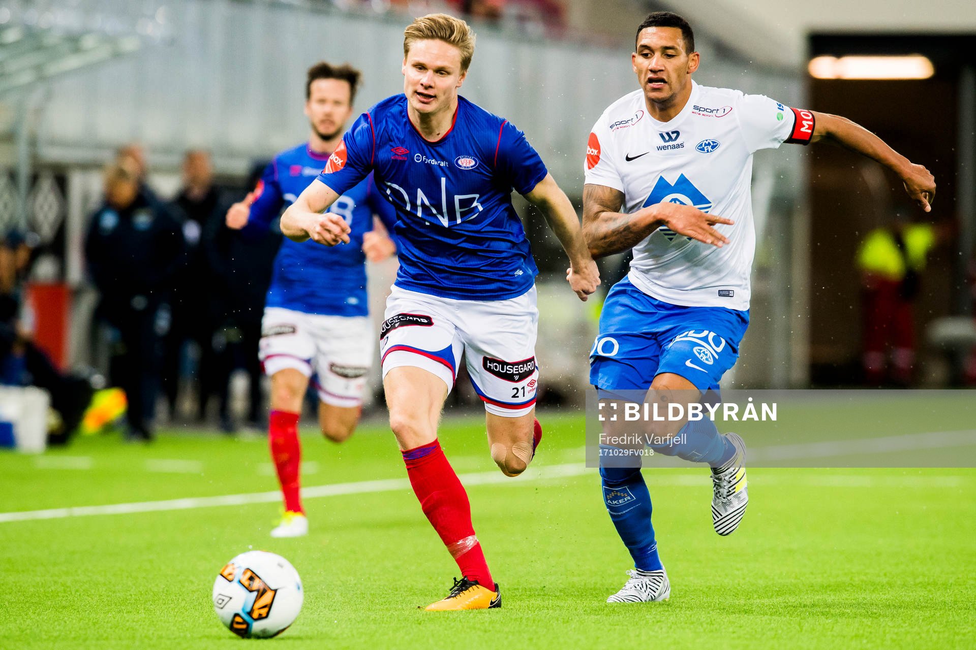 Simen Kristiansen Juklerød of Vålerenga and Ruben