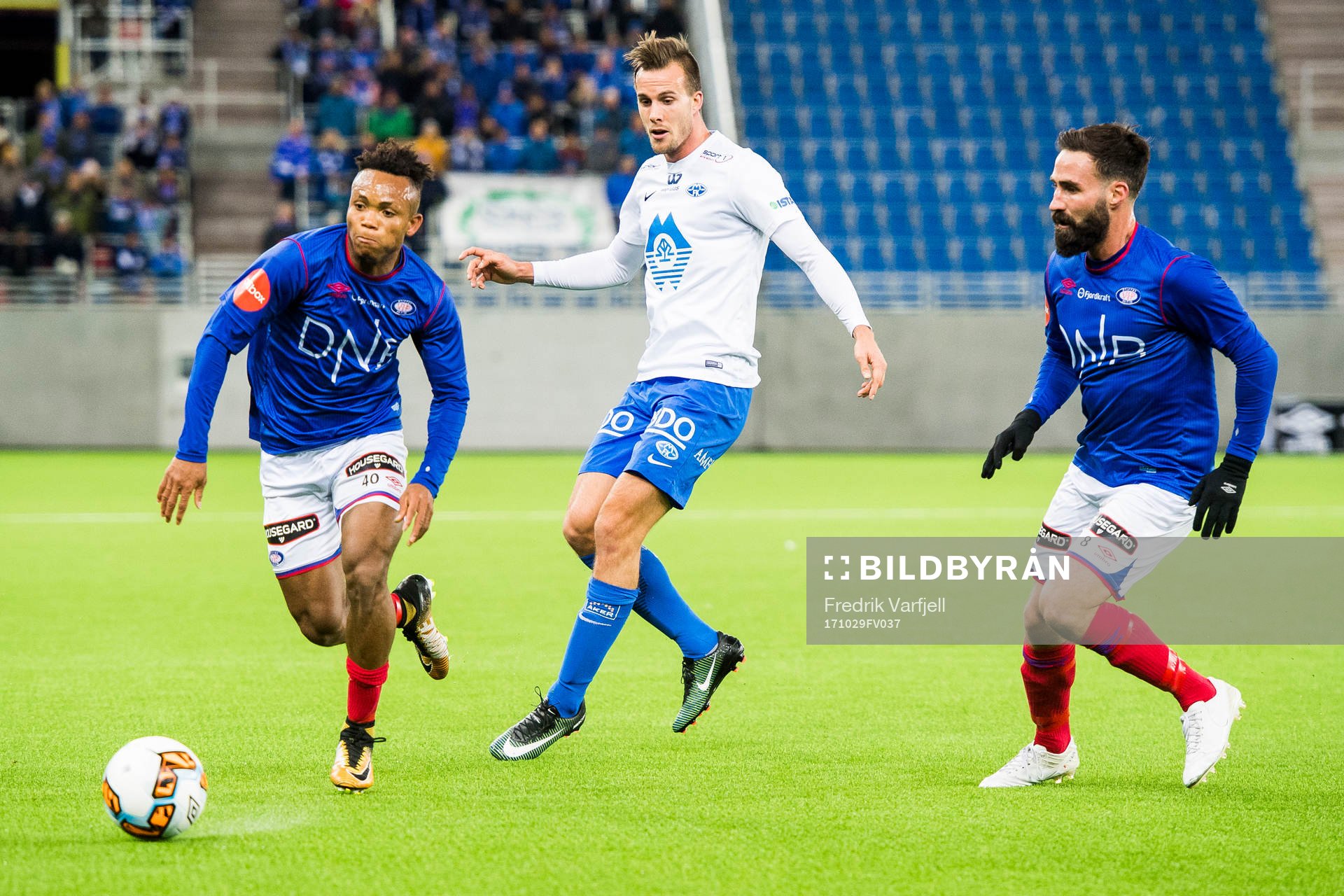 Chidera Ejuke of Vålerenga, Fredrik Brustad of Molde and