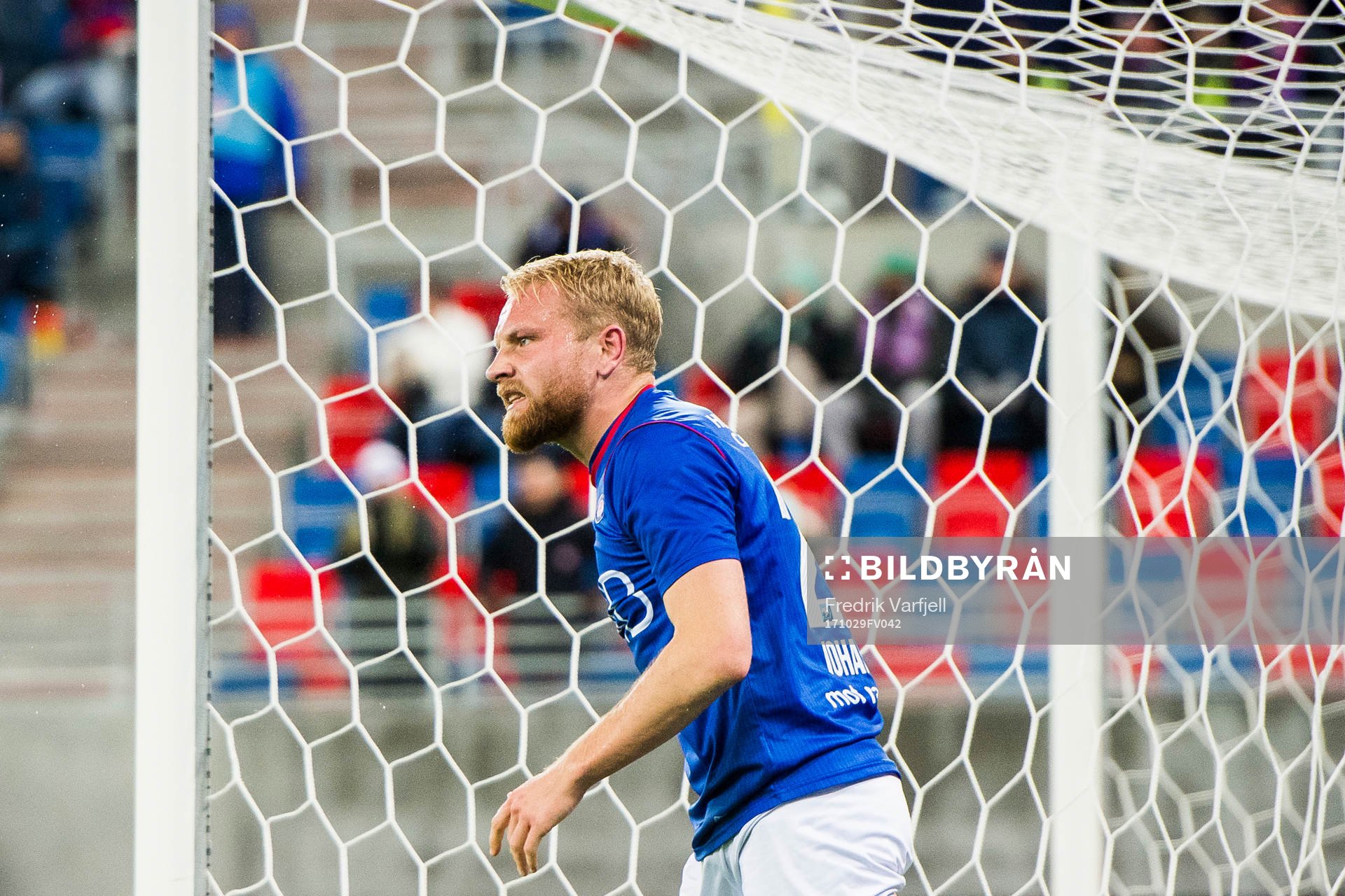 Henrik Kjelsrud Johansen of Vålerenga looks dejected