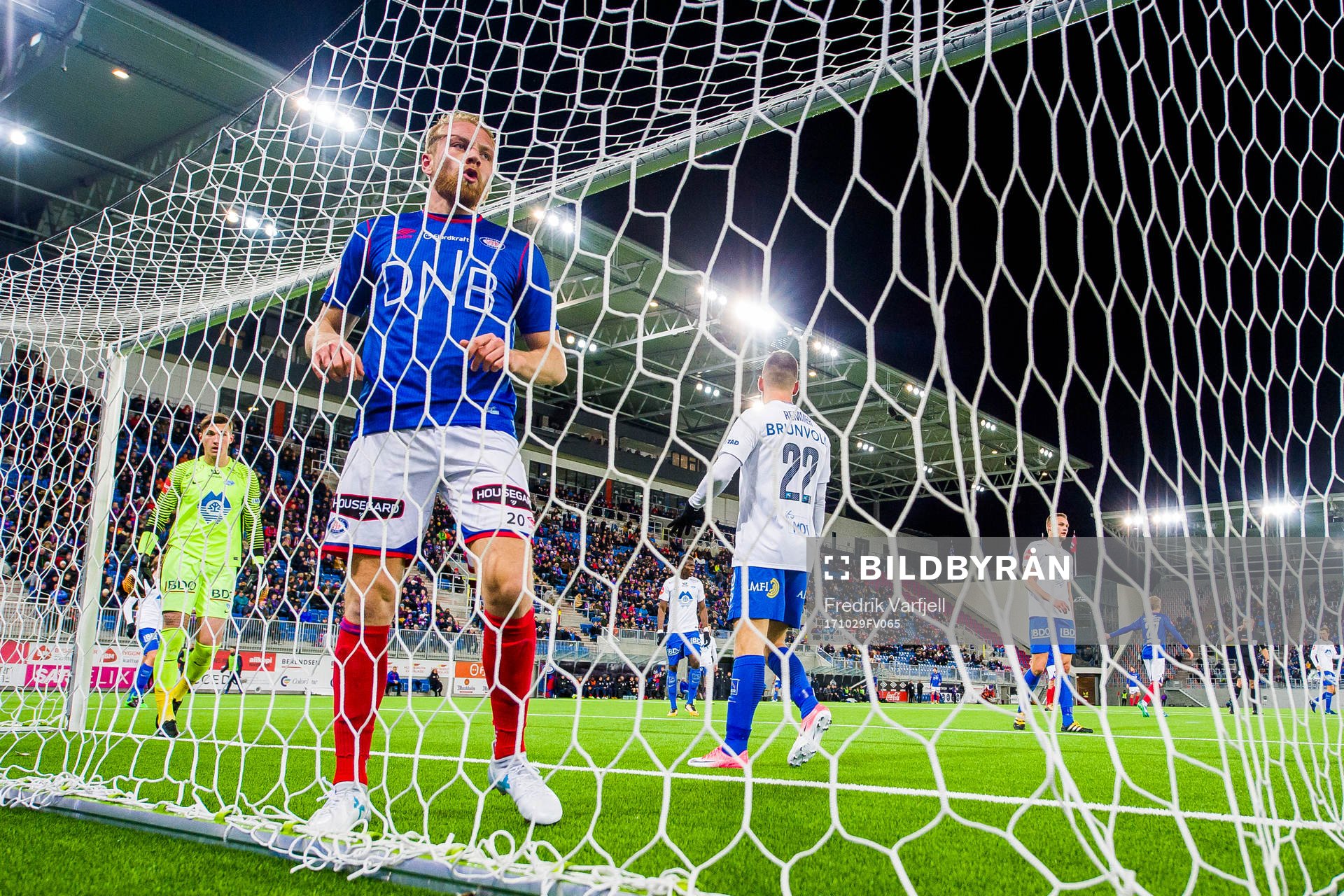 Henrik Kjelsrud Johansen of Vålerenga reacts