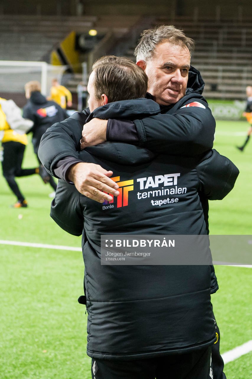 Elfsborgs tränare Tony Lundqvist jublar