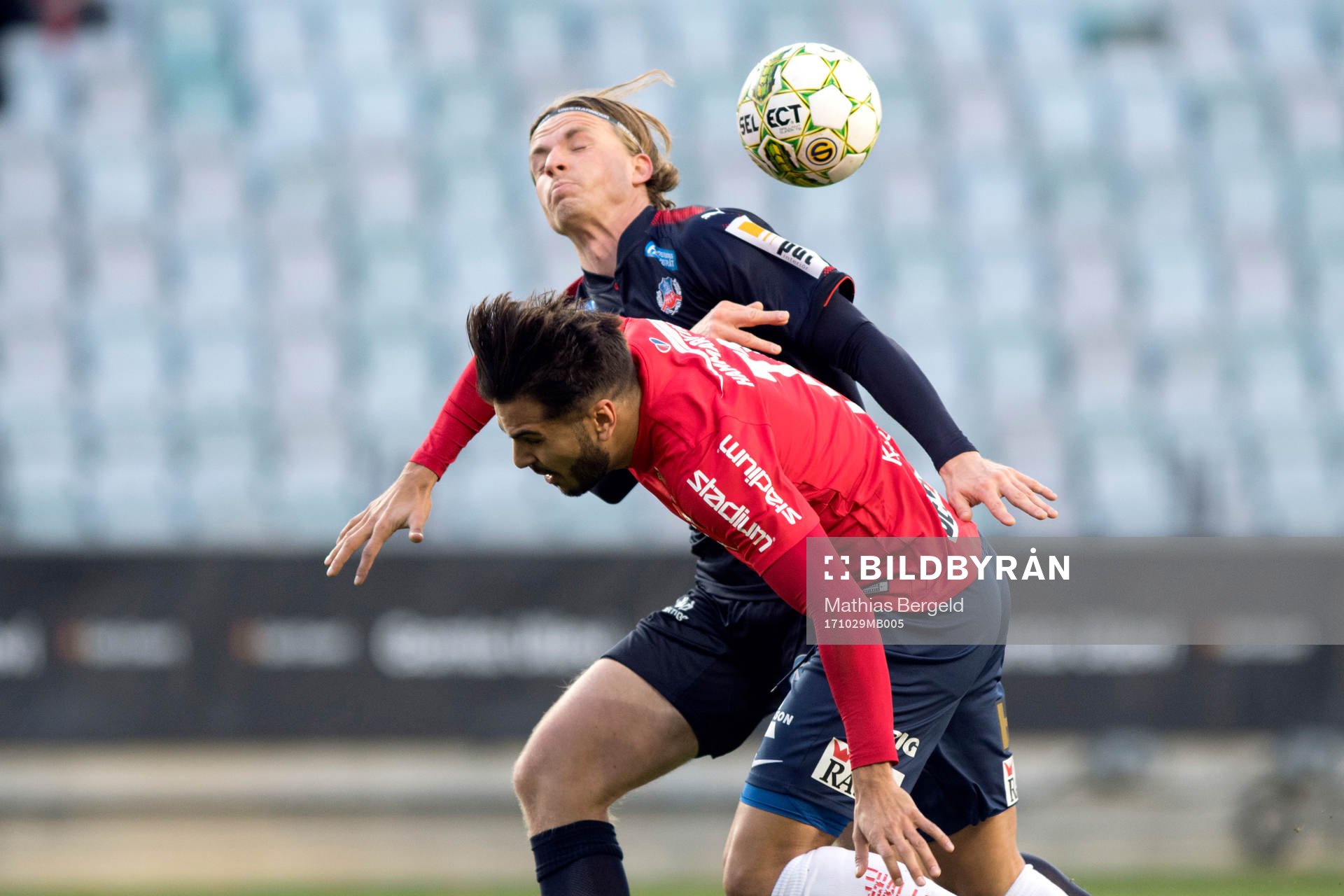 Örgrytes William Atashkadeh och Helsingborgs Carl Johansson