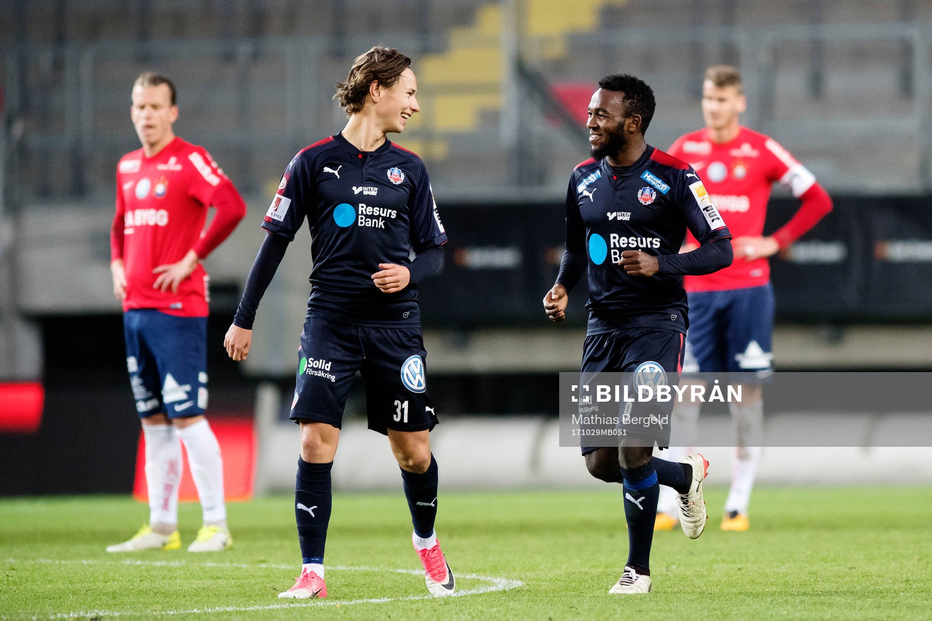 Helsingborgs Alex Timossi Andersson jublar med målskytten
