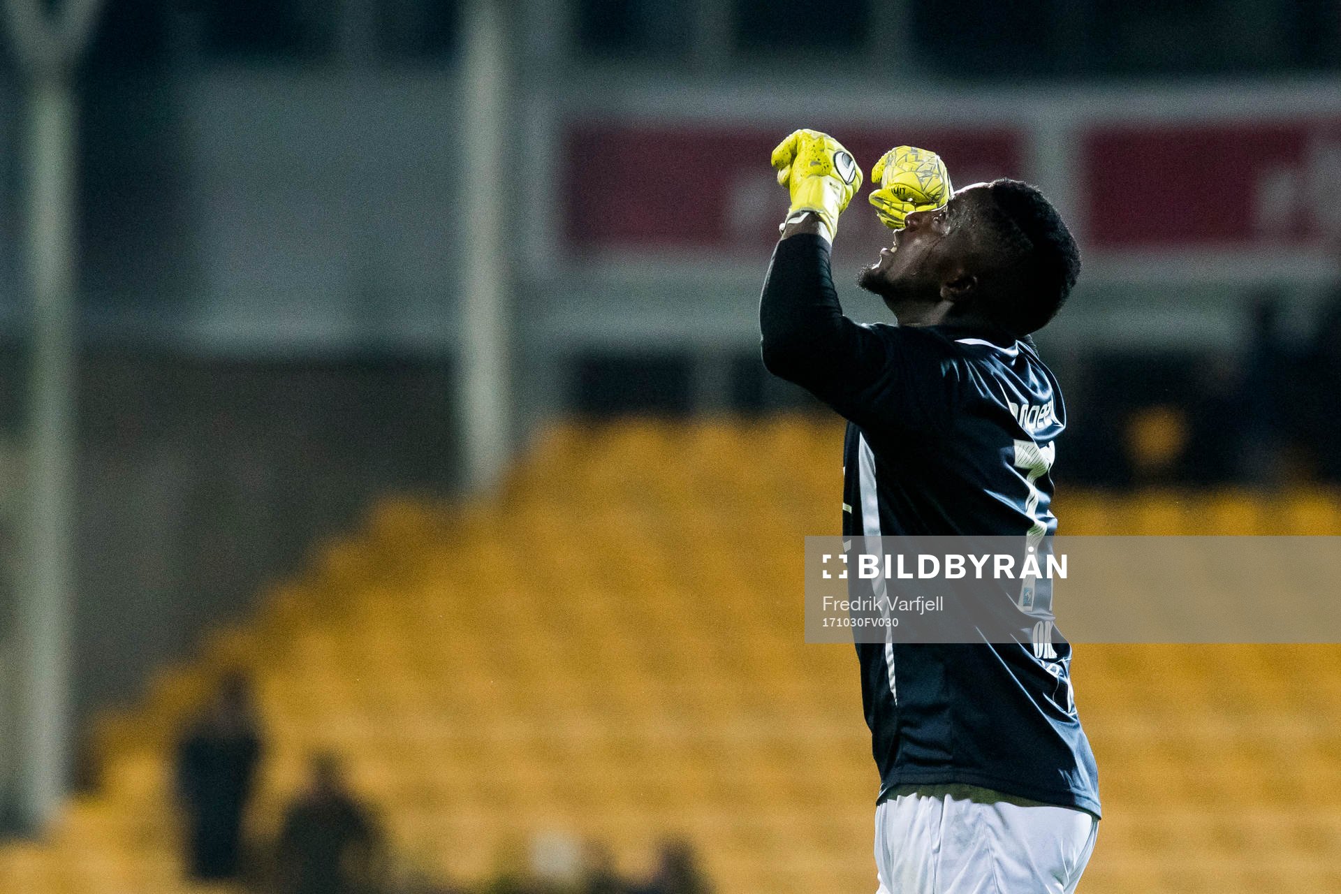 Goalkeeper Arnold Otieno Origi of Lillestrøm celebrates 2-0 during the Eliteserien match between Lillestrøm and Aalesund on October 30, 2017 in Lillestrøm.