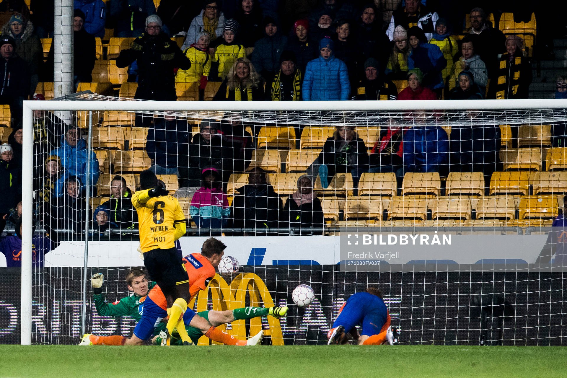Ifeanyi Matthew of Lillestrøm scores 3-0