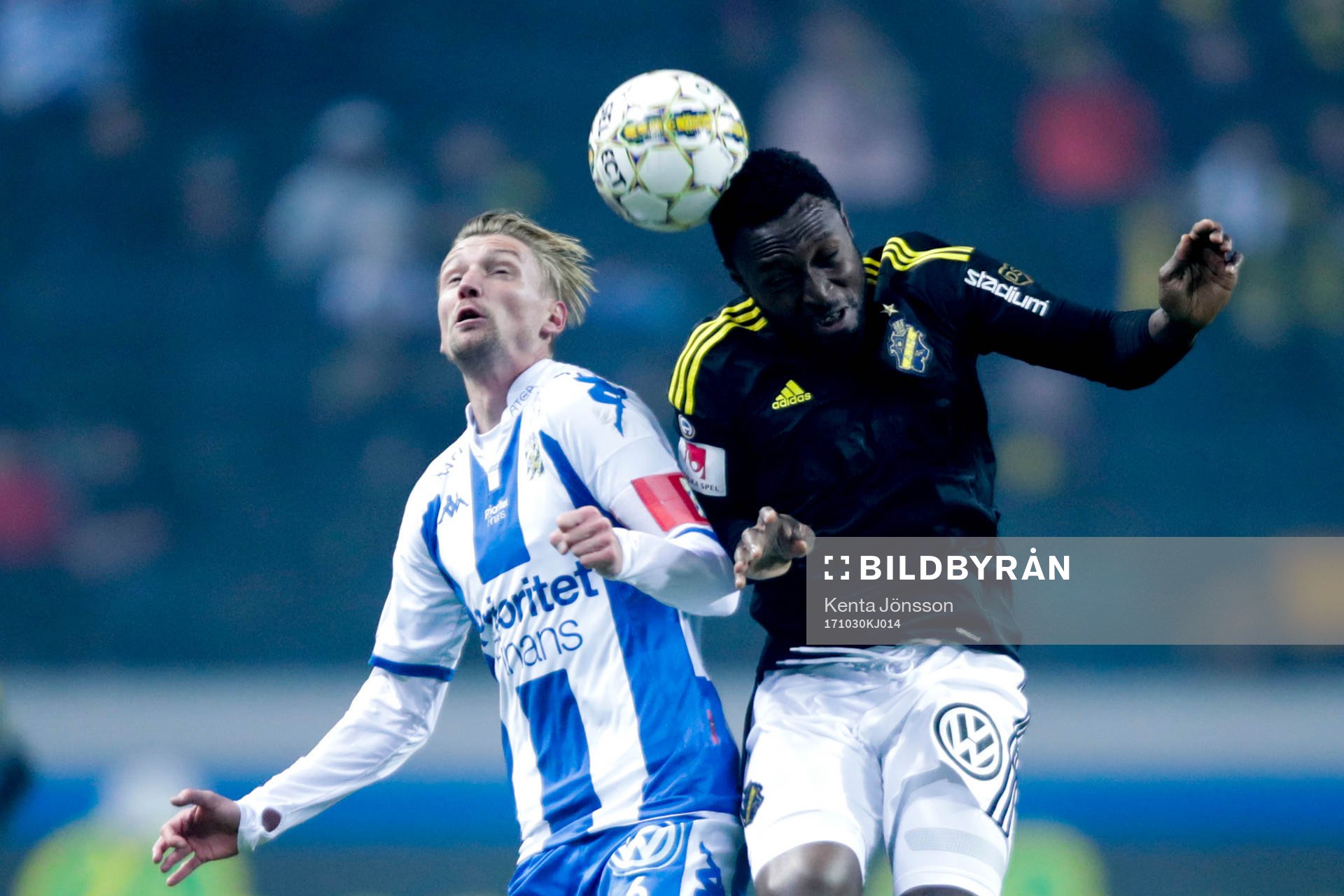 s Chinedu Ogbuke Obasi och IFK Göteborgs Sebastian Eriksson