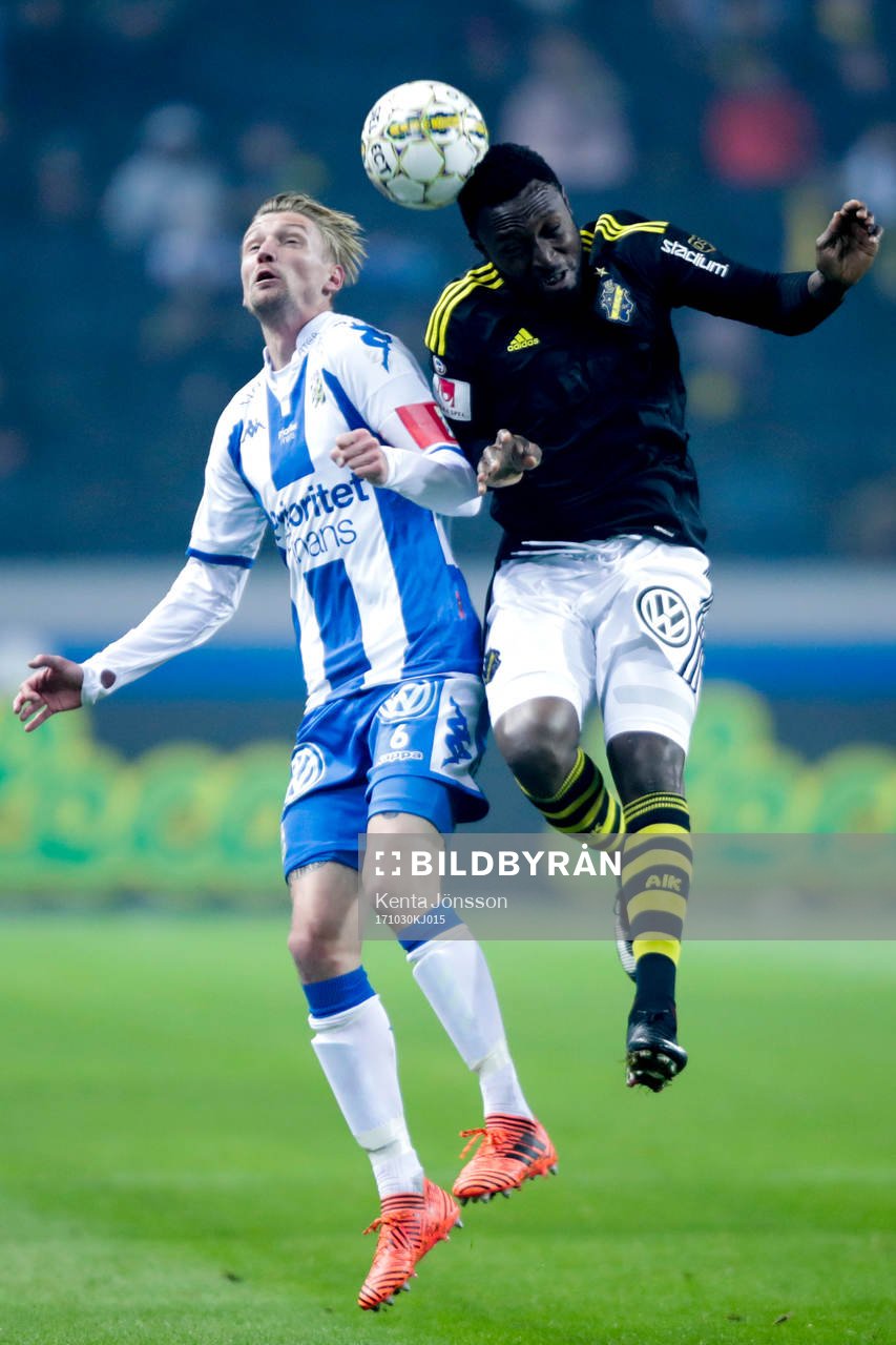 s Chinedu Ogbuke Obasi och IFK Göteborgs Sebastian Eriksson