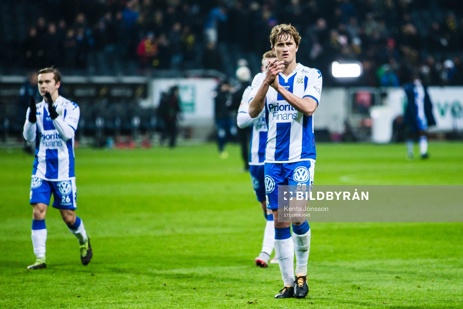 IFK Göteborgs Thomas Rogne och Sebastian Ohlsson deppar