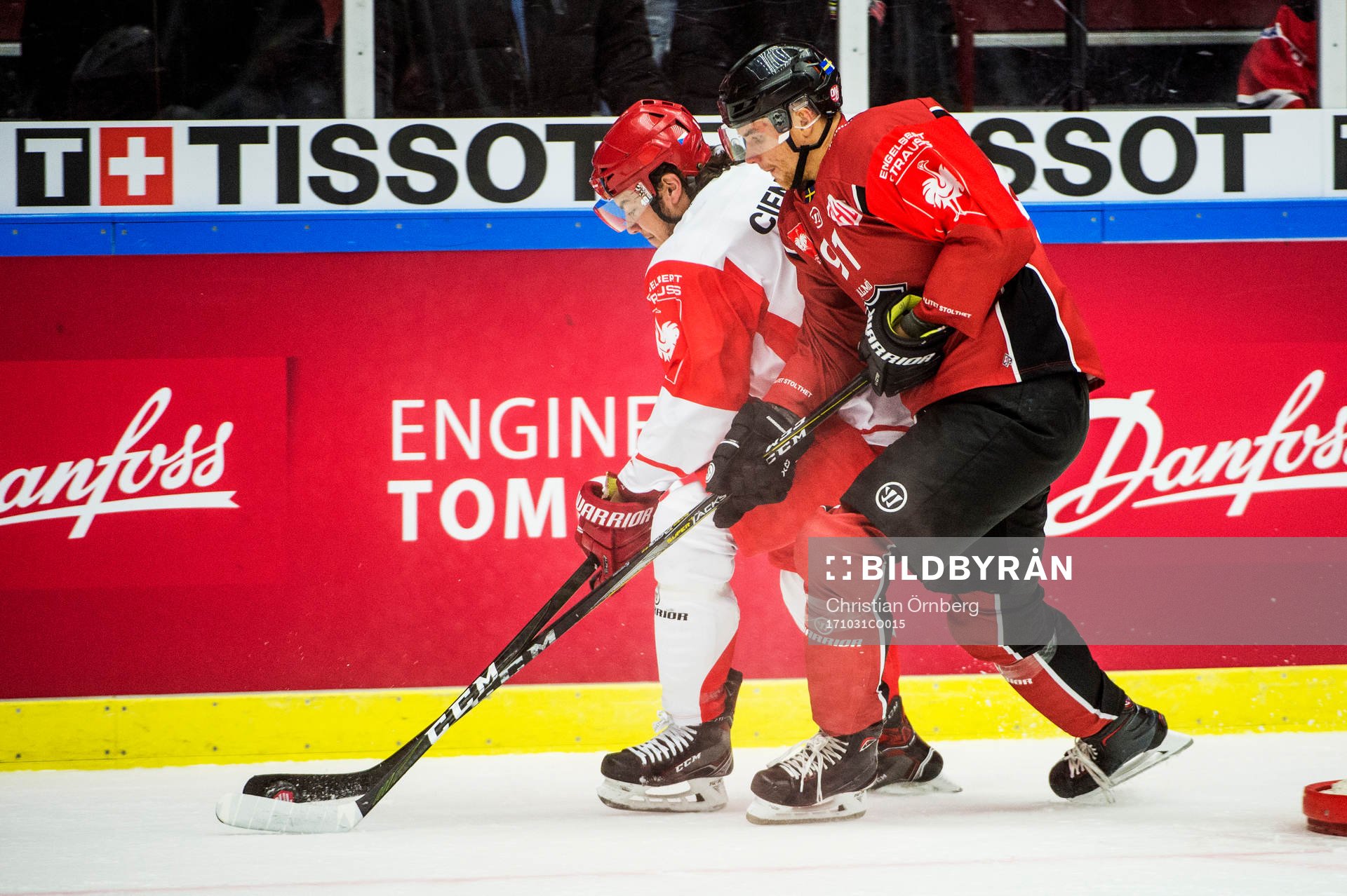 David Cienciala of Ocelari Trinec and Max Görtz of Malmö