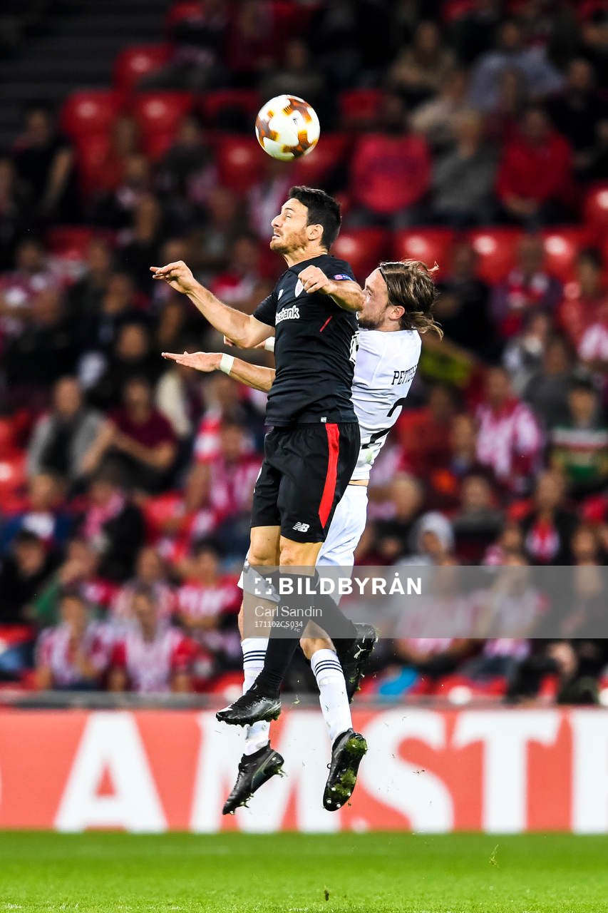 Athletic Bilbaos Aritz Aduriz  och Östersunds Tom