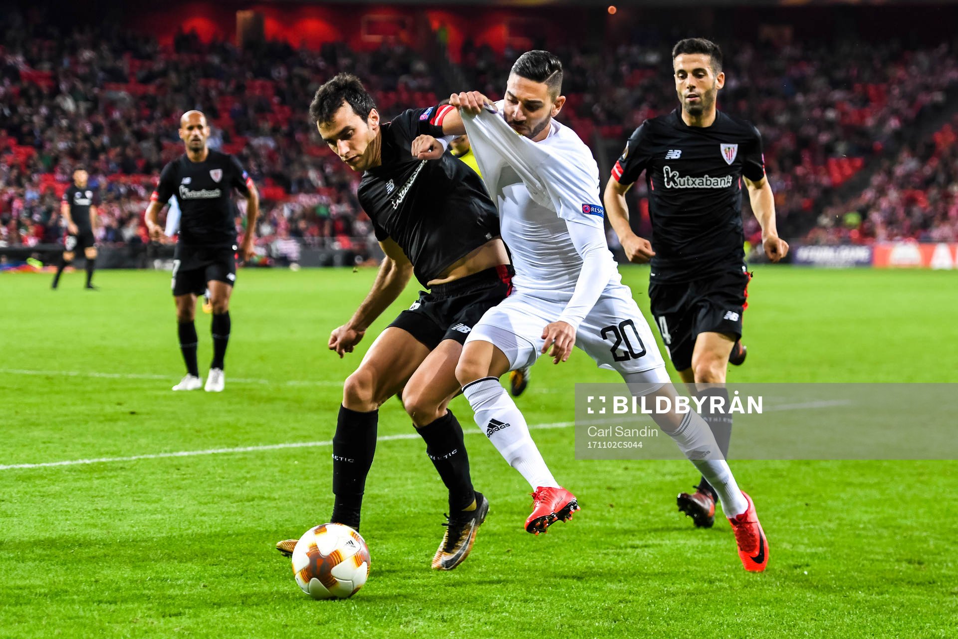 Athletic Bilbaos Inigo Lekue och Östersunds Gabriel Somi