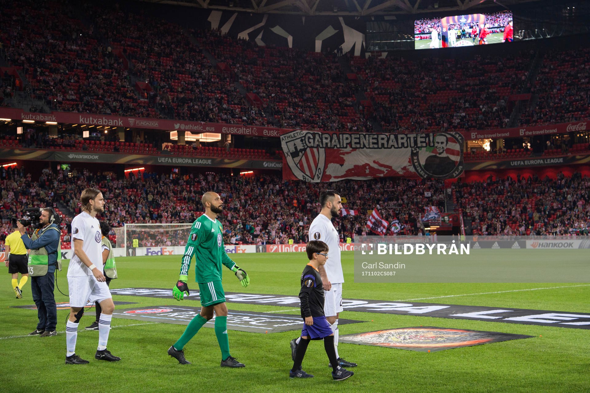 Östersunds Tom Pettersson målvakt Aly Keita och Brwa