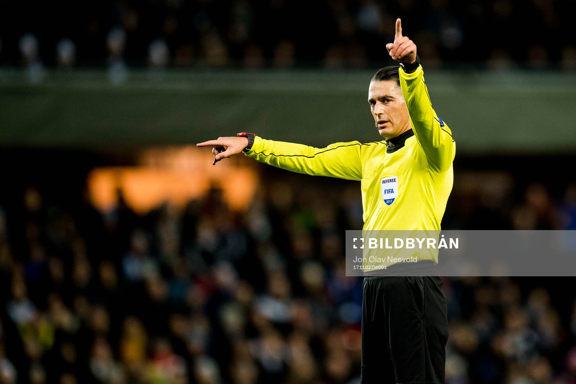 Serdar Gözübüyük, referee