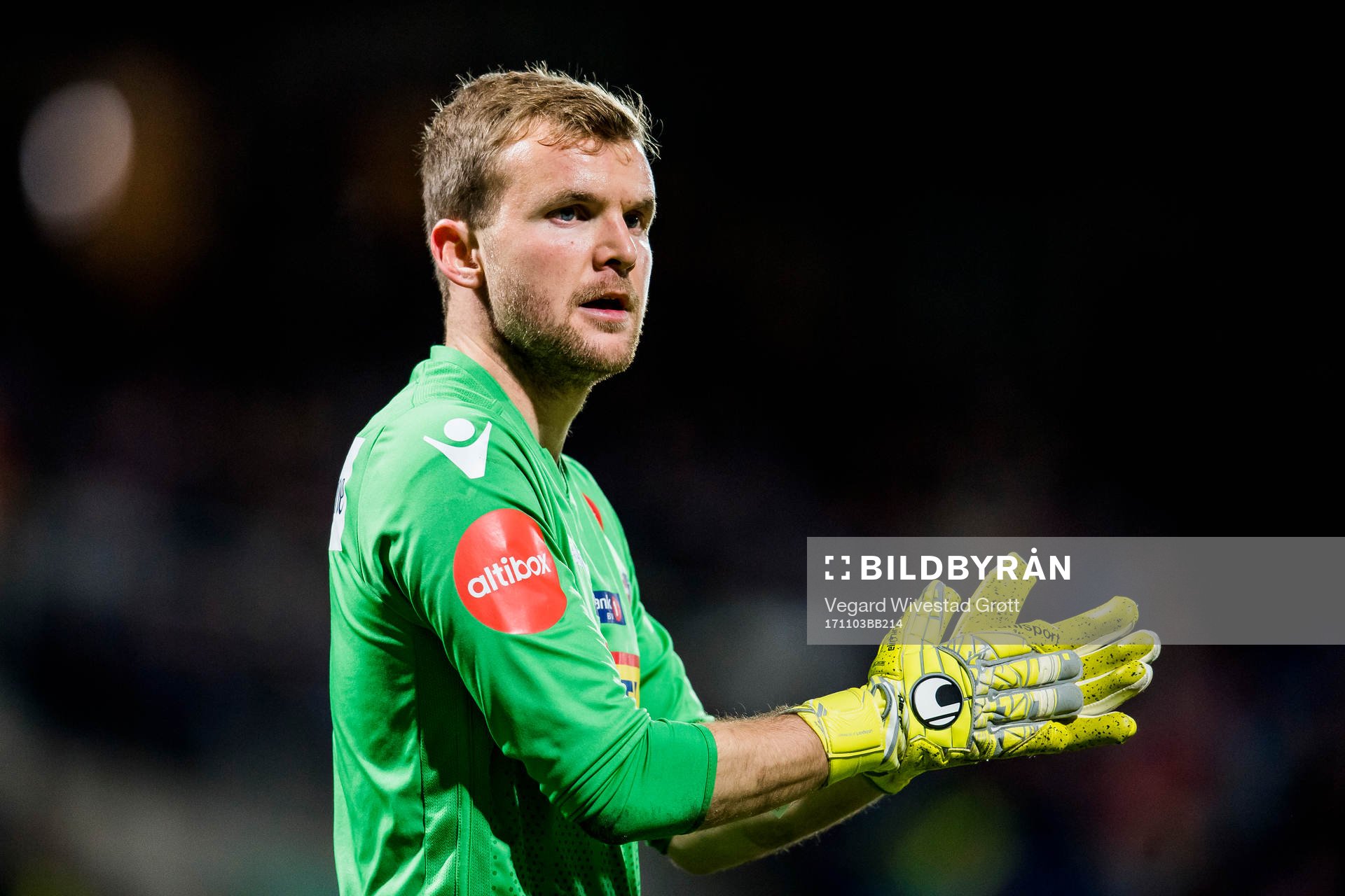 Goalkeeper Ingvar Jonsson of Sandefjord