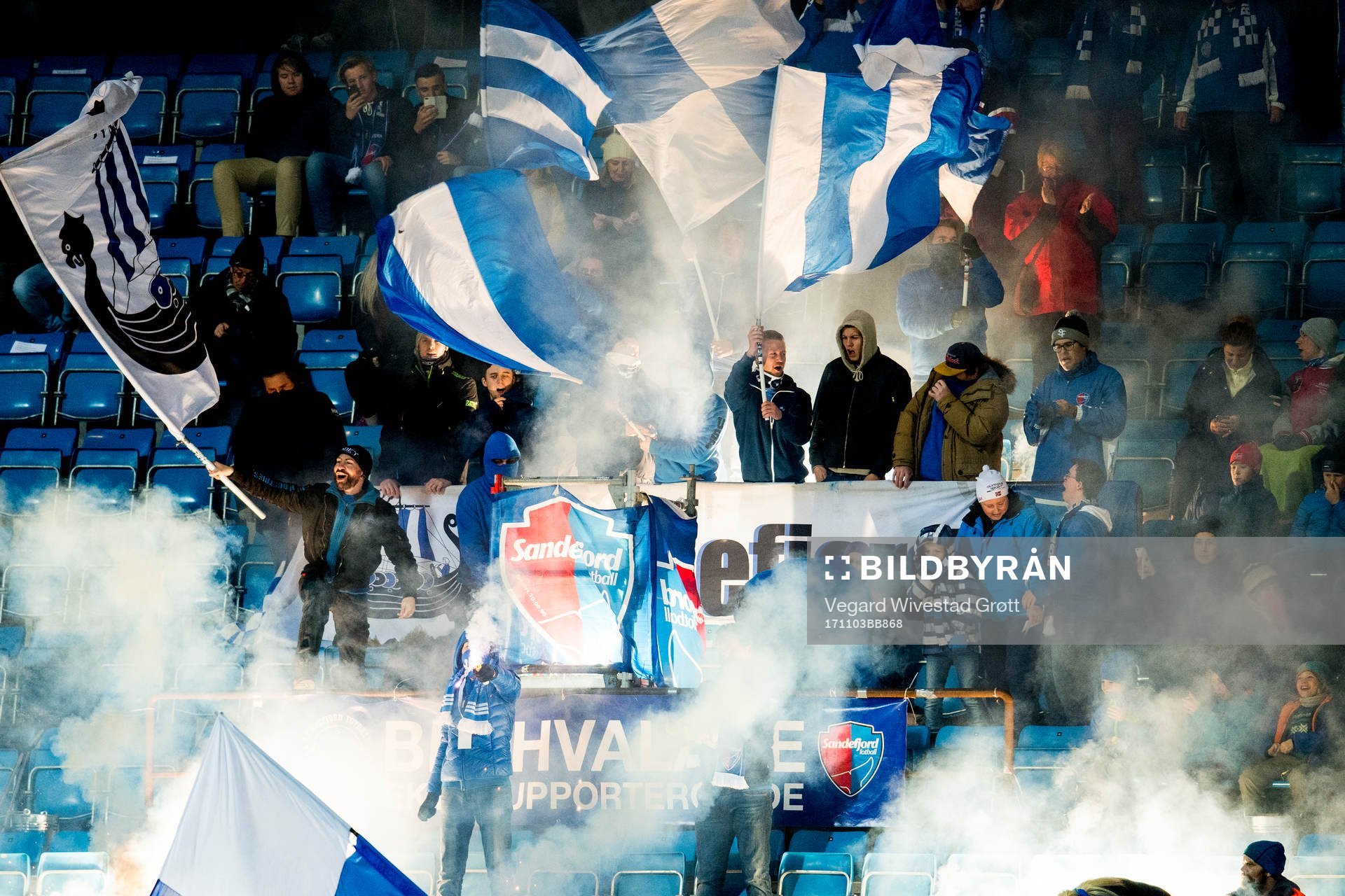 Fans of Sandefjord with pyro