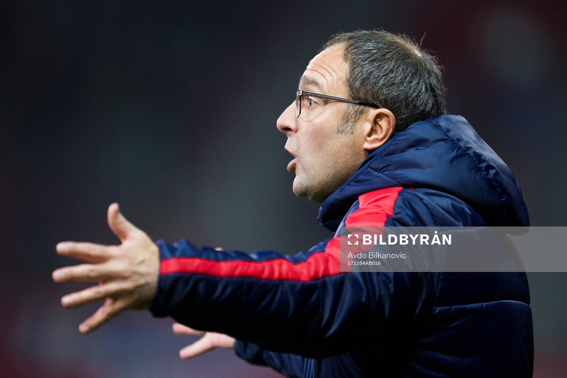 Helsingborgs tränare Per Ola-Ljung agerar