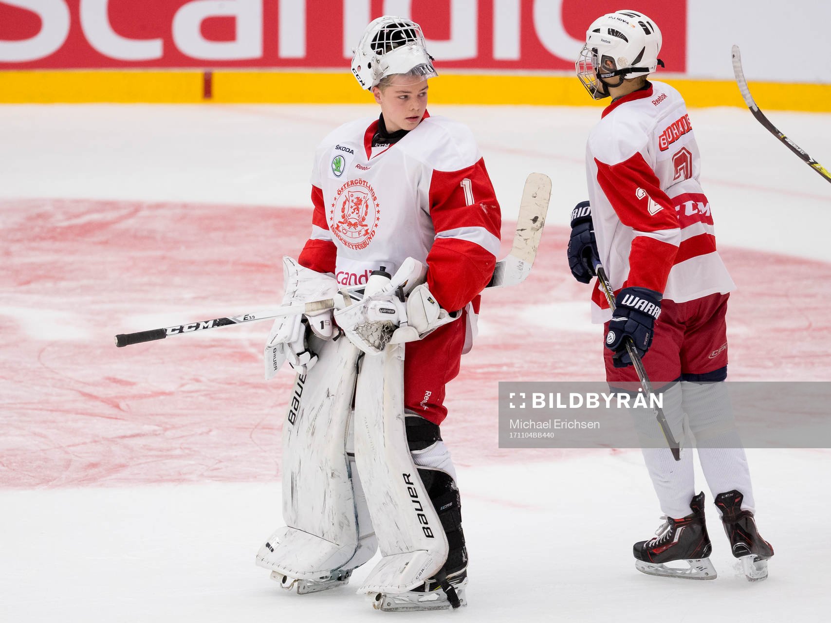Östergötlands målvakt Ludvig Eriksson deppar