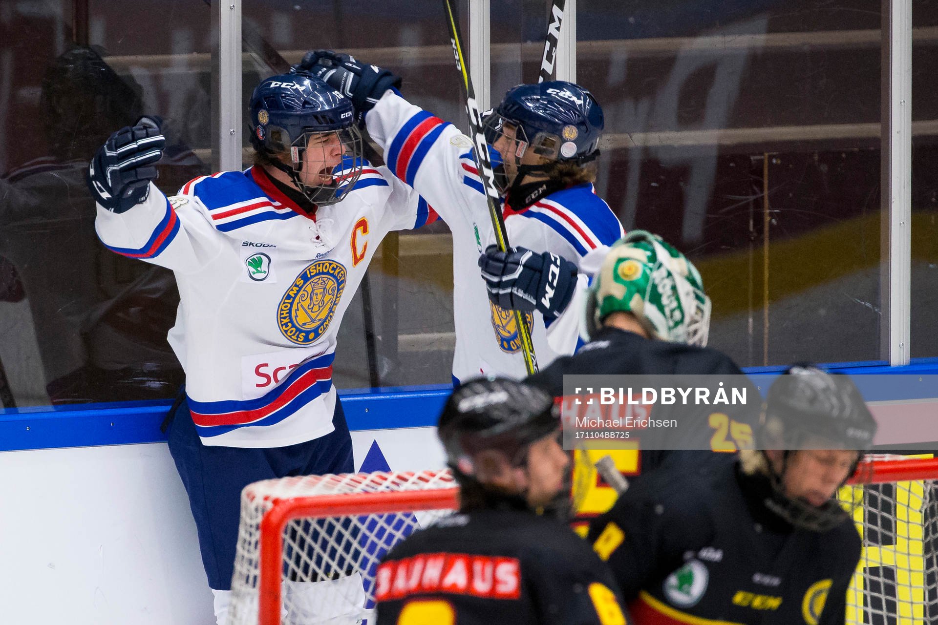 Stockholm Syds Alexander Holtz jublar ihop med Hugo Nilsson