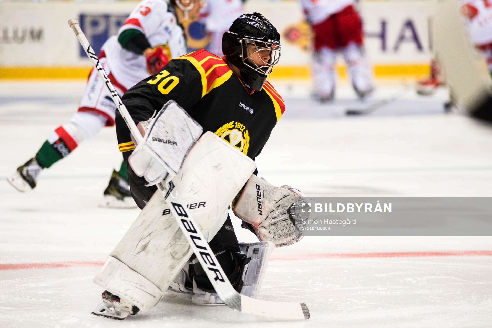 Brynäs målvakt Samuel Ersson före ishockeymatchen i SHL