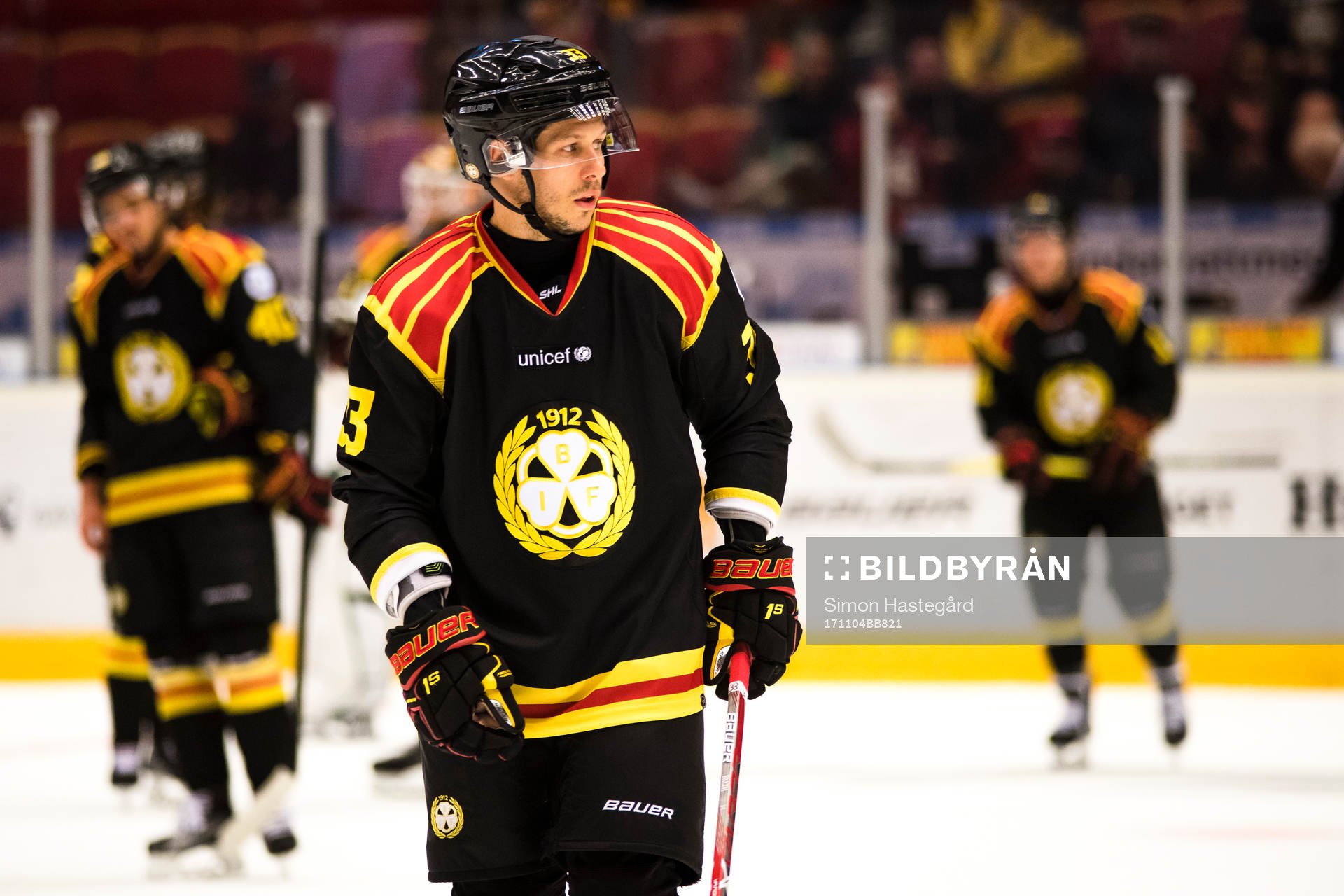 Brynäs Elias Fälth  före ishockeymatchen i SHL mellan