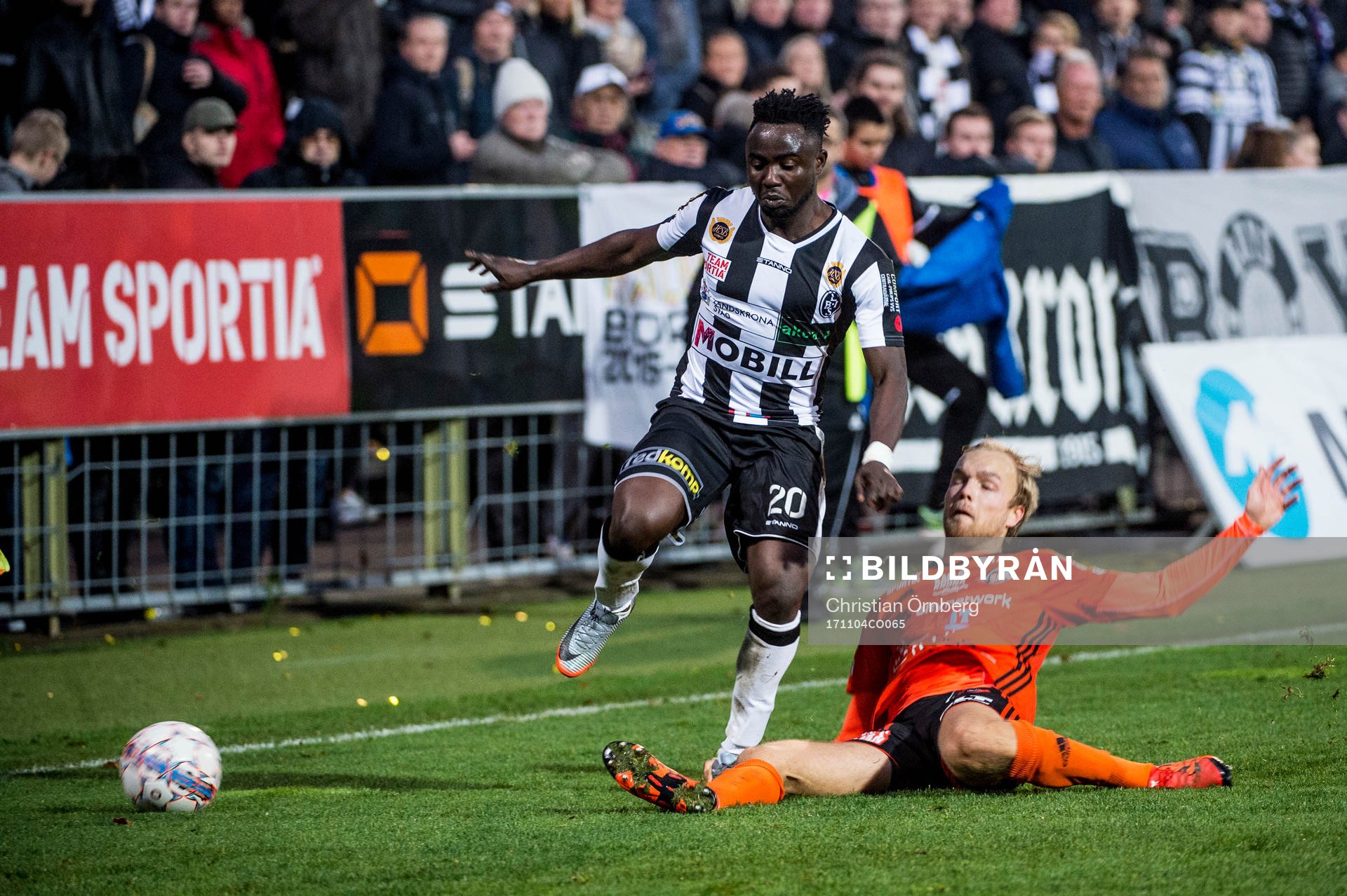 Landskronas Edafe Egbedi mot Karlskronas Viktor Gustafson