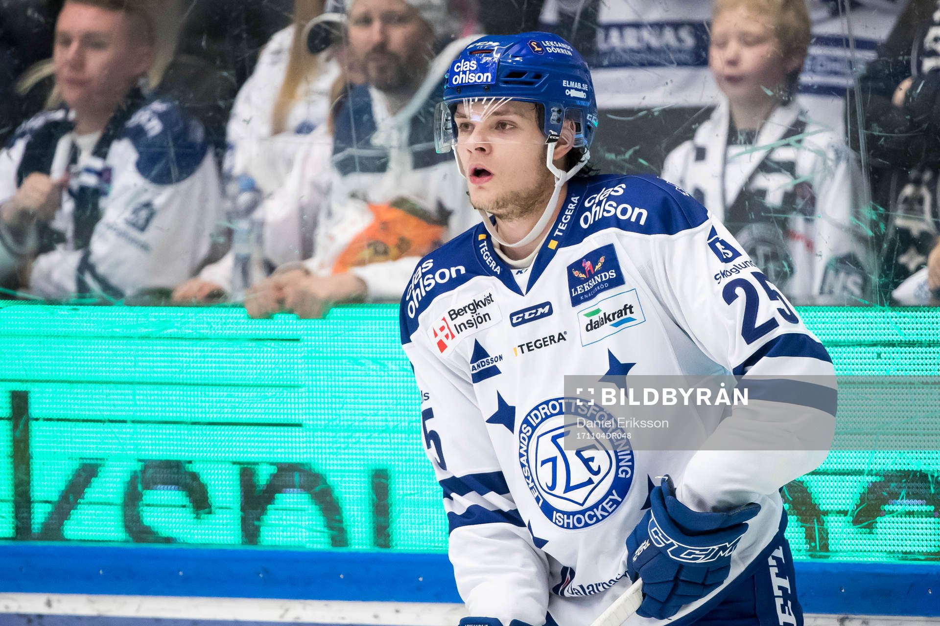 Leksands Oliver Larsen  i ishockeymatchen i