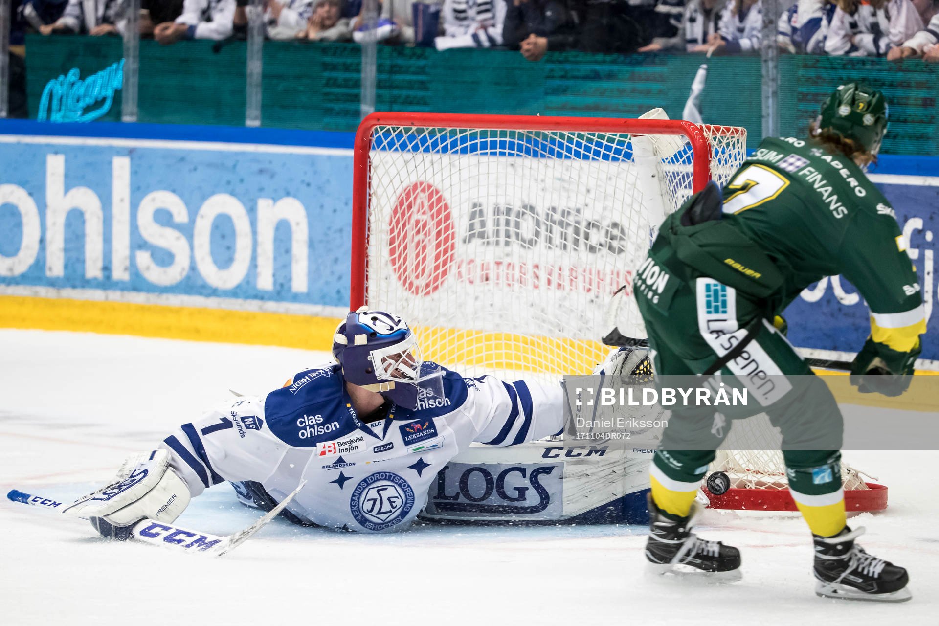 Leksands målvakt Tex Williamsson räddar straff från