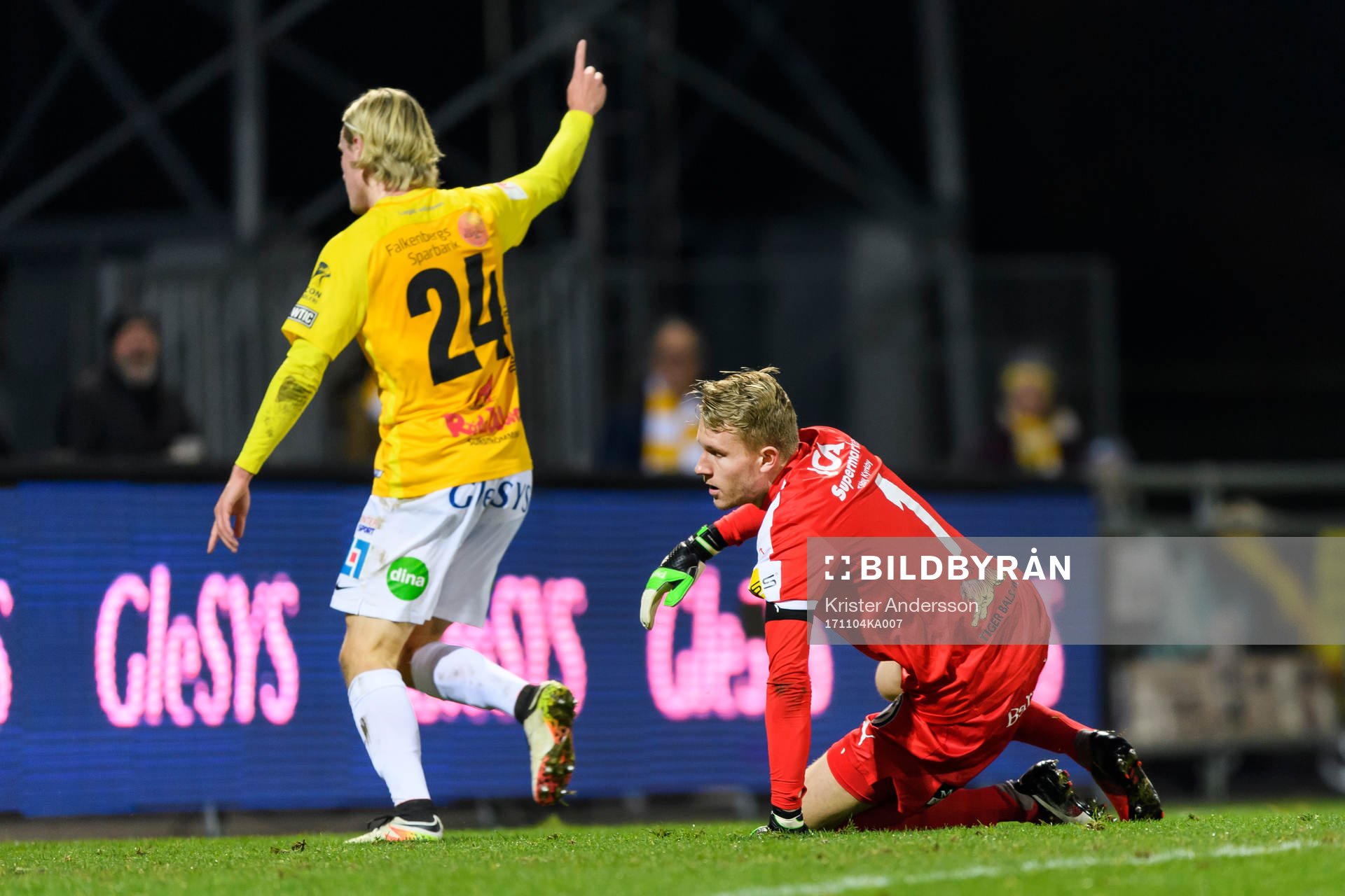 Falkenbergs Viktor Götesson jublar