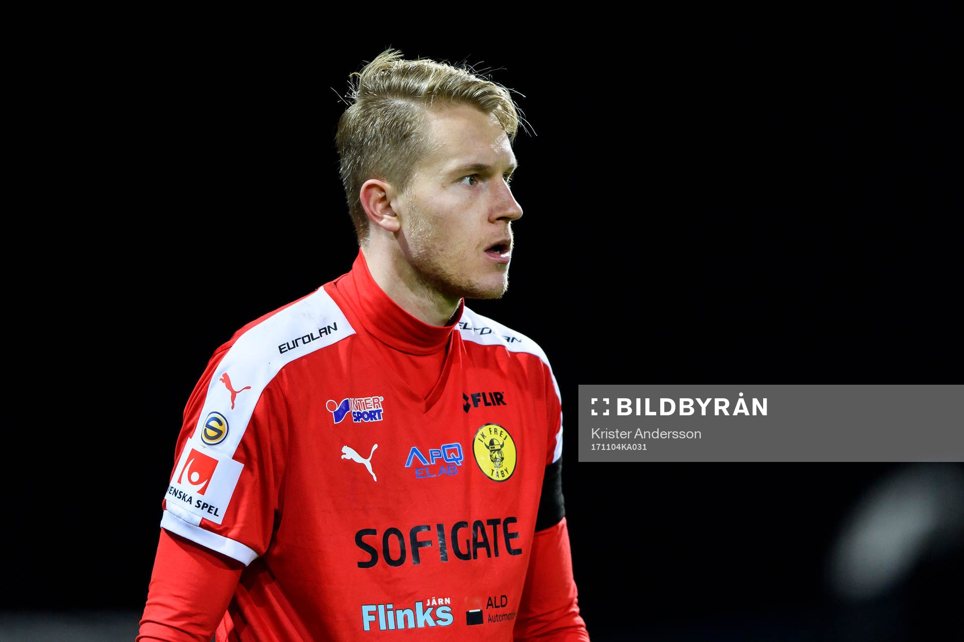 Frejs målvakt Ruben Åhman under fotbollsmatchen i Superettan mellan Falkenberg och Frej Täby den 4 november 2017 i Falkenberg.