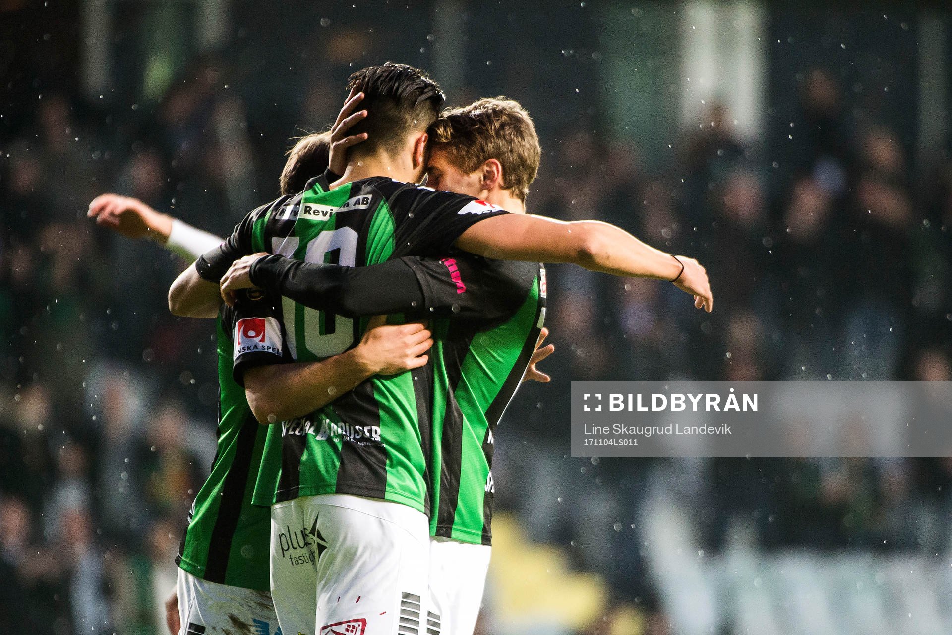 GAIS Luka Mijaljevic och Erik Westermark jublar