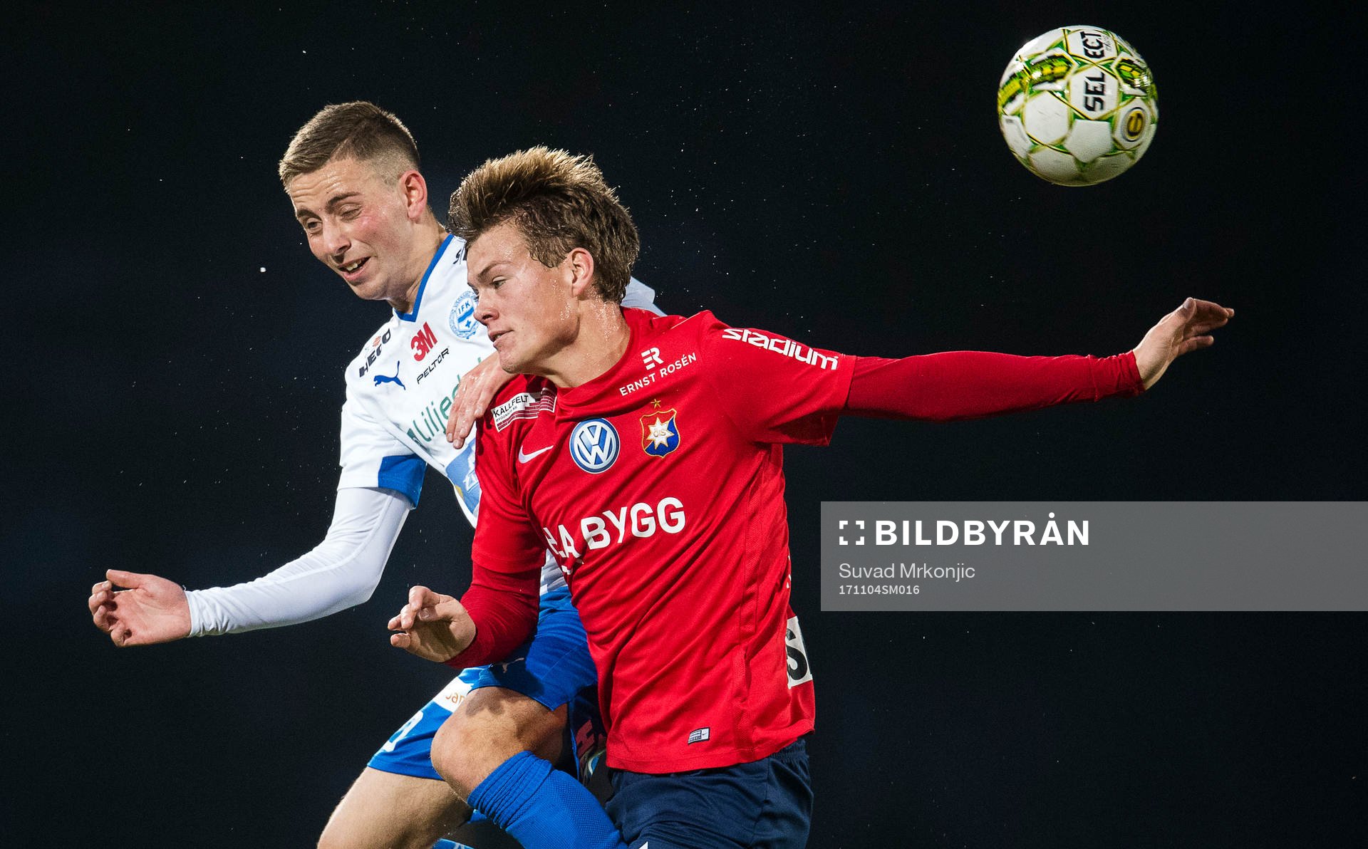 Örgrytes Albin Skoglund och Värnamos Petar Petrovic