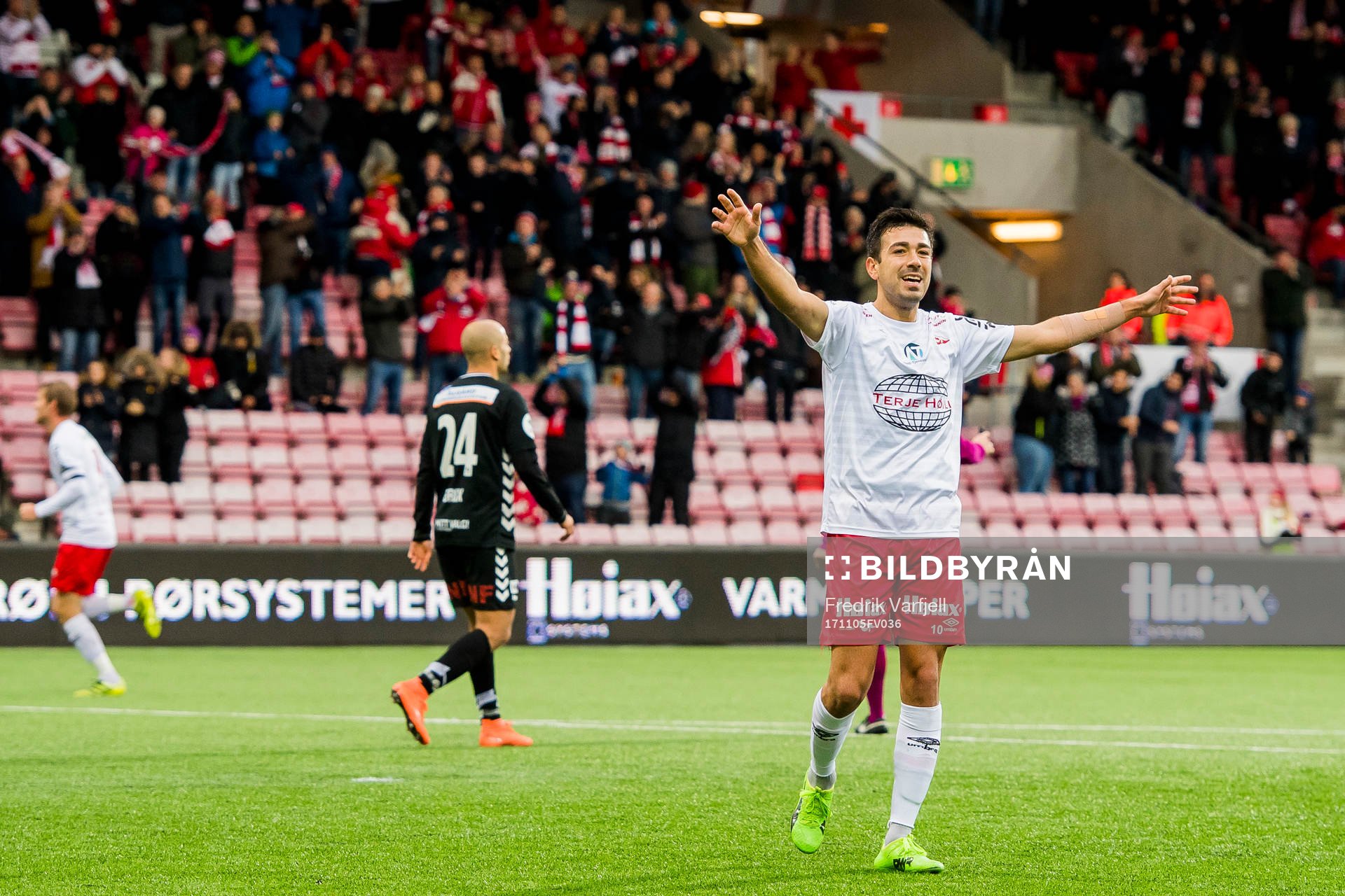 Sanel Kapidzic of Fredrikstad celebrates the 3-0 goal during the OBOS-ligaen match between Fredrikstad and Sandnes Ulf on November 5, 2017 in Fredrikstad