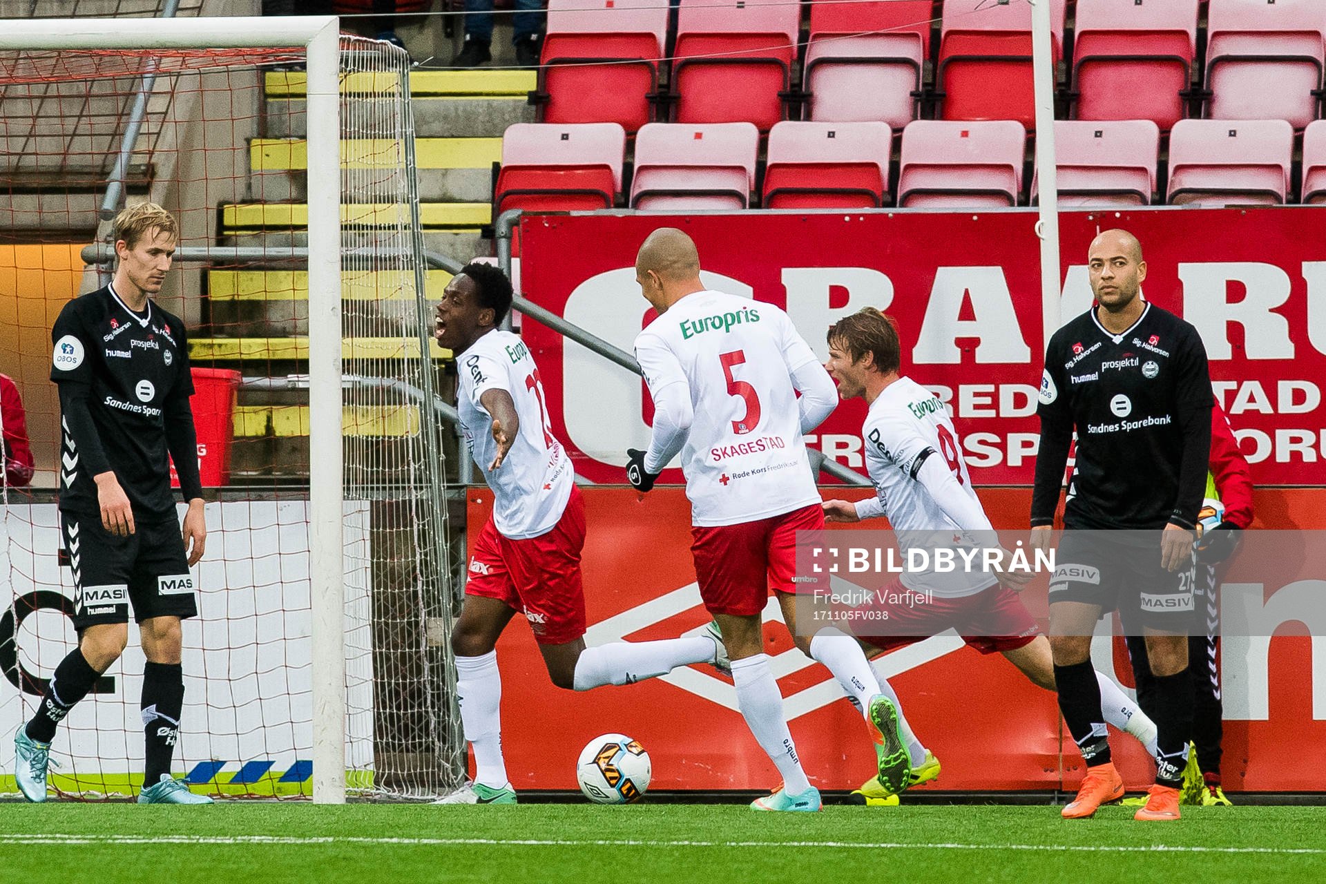 Akinsola Akinyemi of Fredrikstad celebrates