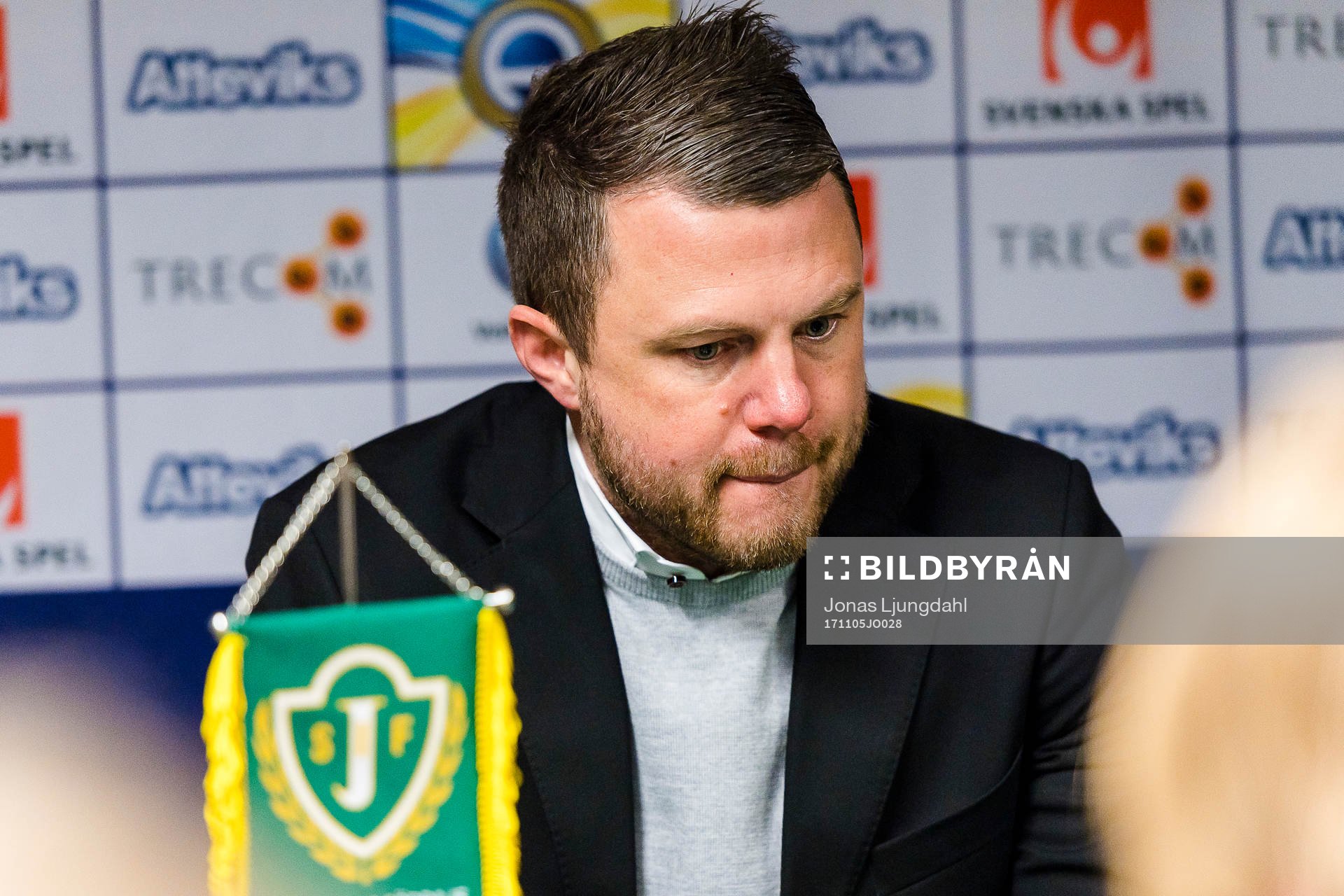 Jönköpings tränare Jimmy Thelin deppar