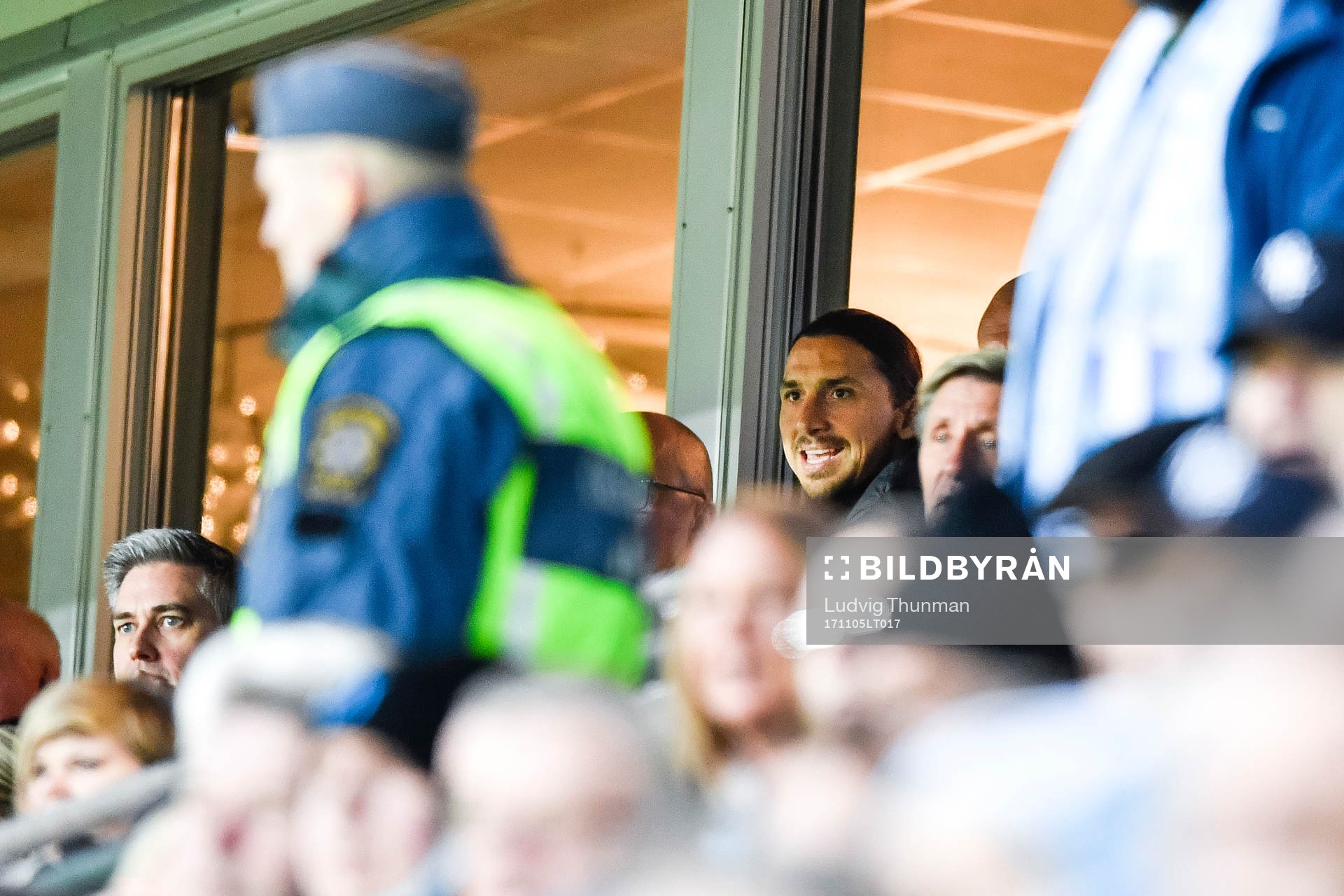 Zlatan Ibrahimovic på läktaren